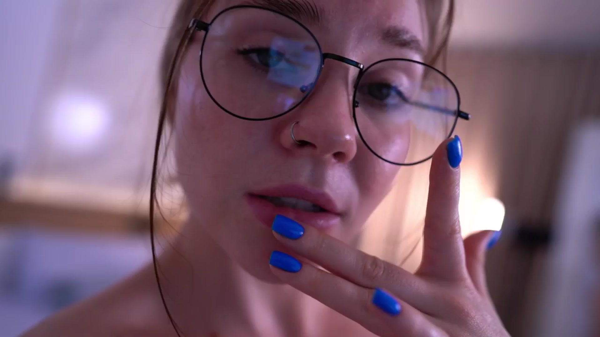 Gallery image thumbnail from Cute__foxy's myfreecams stream on, 06/17/2025, 17:13 image 19 of 20
