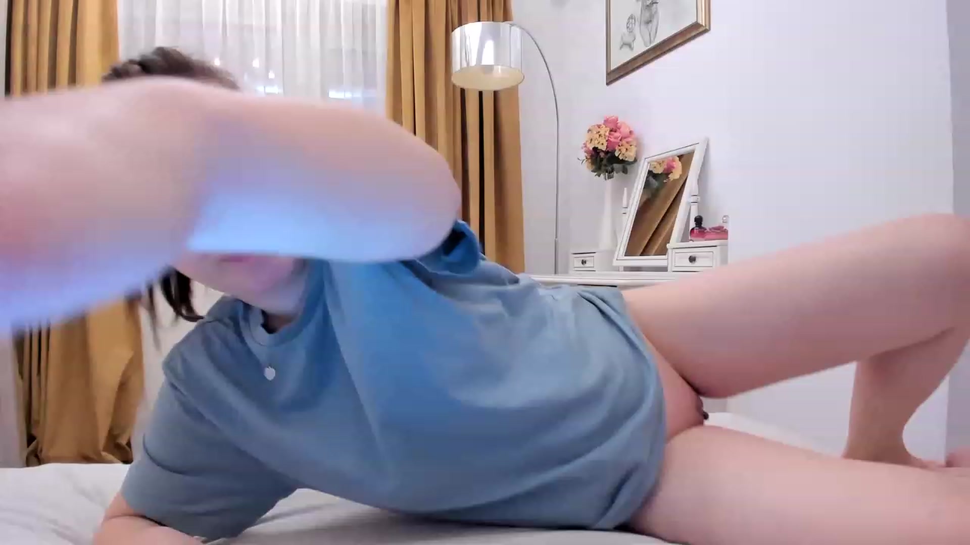 Gallery image thumbnail from Cute_dove's myfreecams stream on, 03/08/2023, 15:11 image 8 of 20
