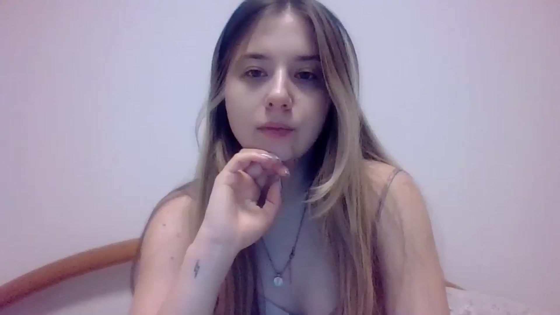 Gallery image thumbnail from Cute_girl333's myfreecams stream on, 12/25/2025, 23:17 image 4 of 20
