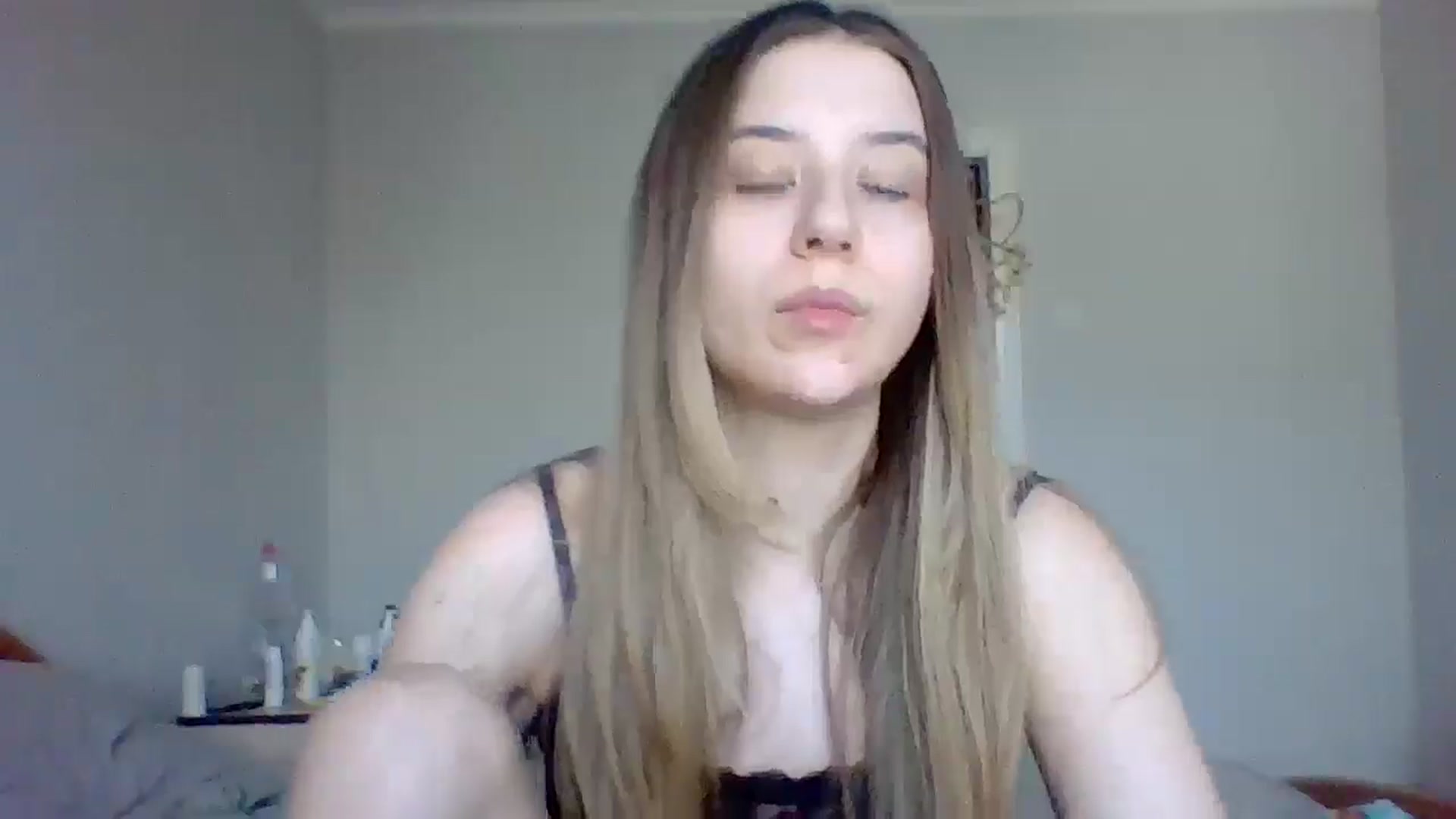 Gallery image thumbnail from Cute_girl333's myfreecams stream on, 03/07/2026, 11:15 image 2 of 20
