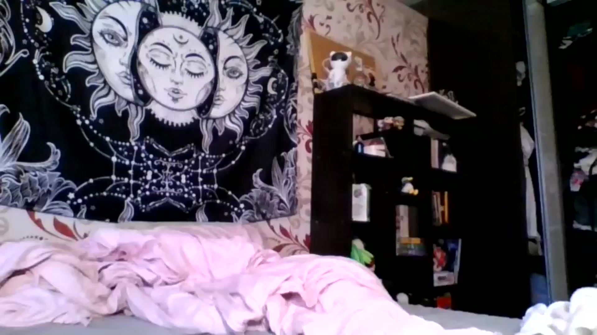 Gallery image thumbnail from Cute_hanna's myfreecams stream on, 02/08/2025, 16:53 image 1 of 20