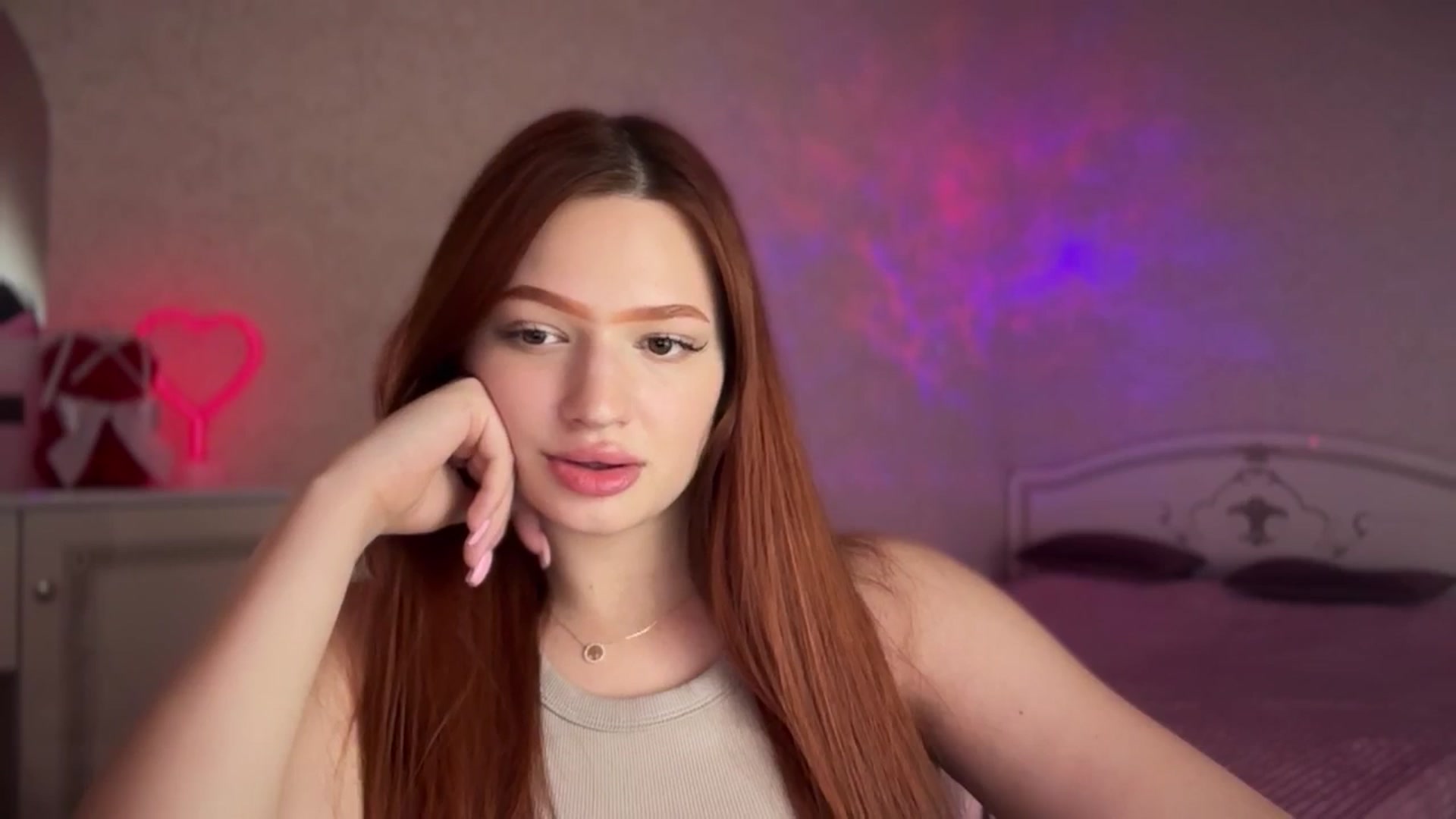 Gallery image thumbnail from CuteeBambi's myfreecams stream on, 05/07/2024, 18:06 image 15 of 20