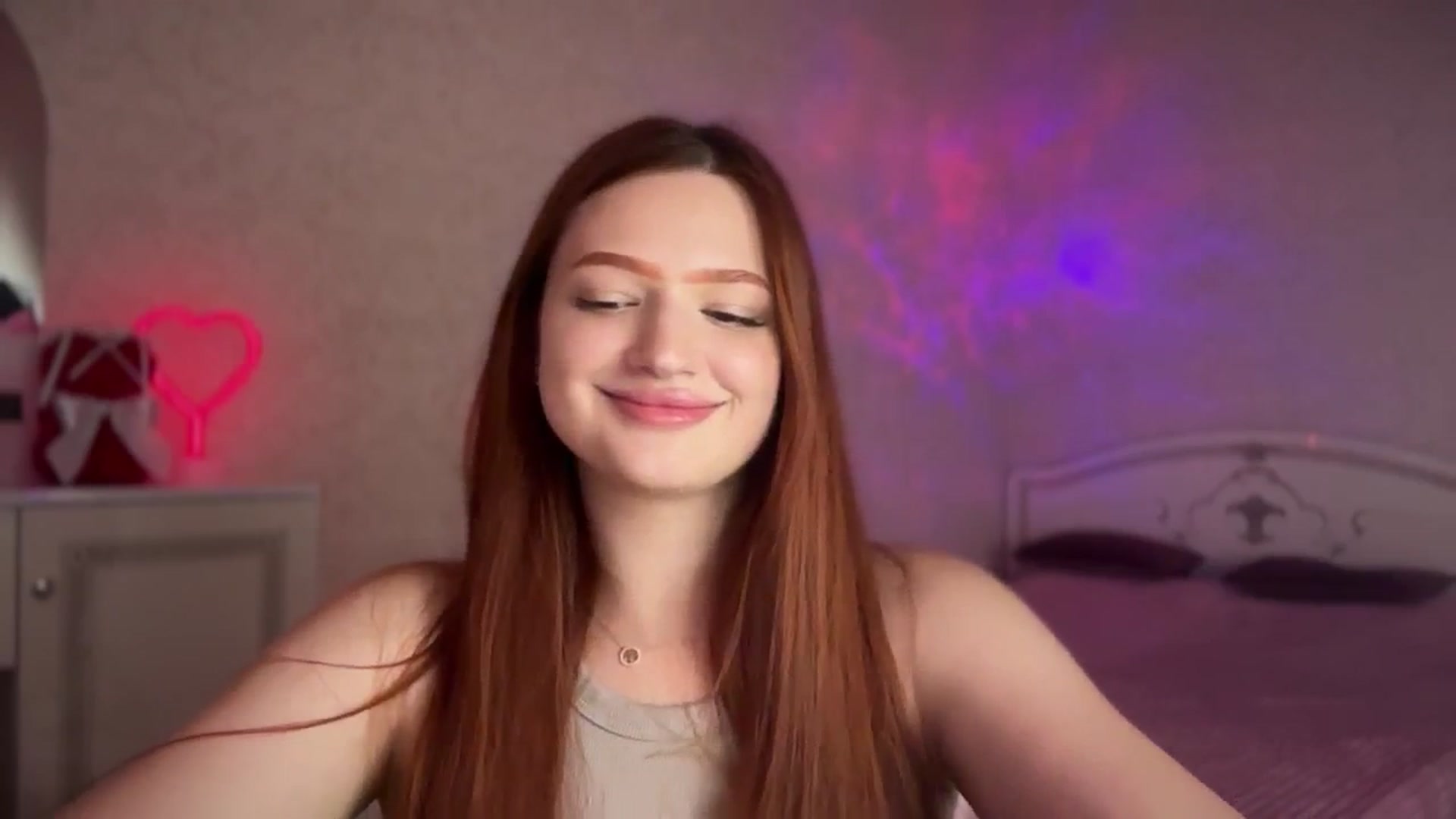 Gallery image thumbnail from CuteeBambi's myfreecams stream on, 05/07/2024, 18:06 image 16 of 20