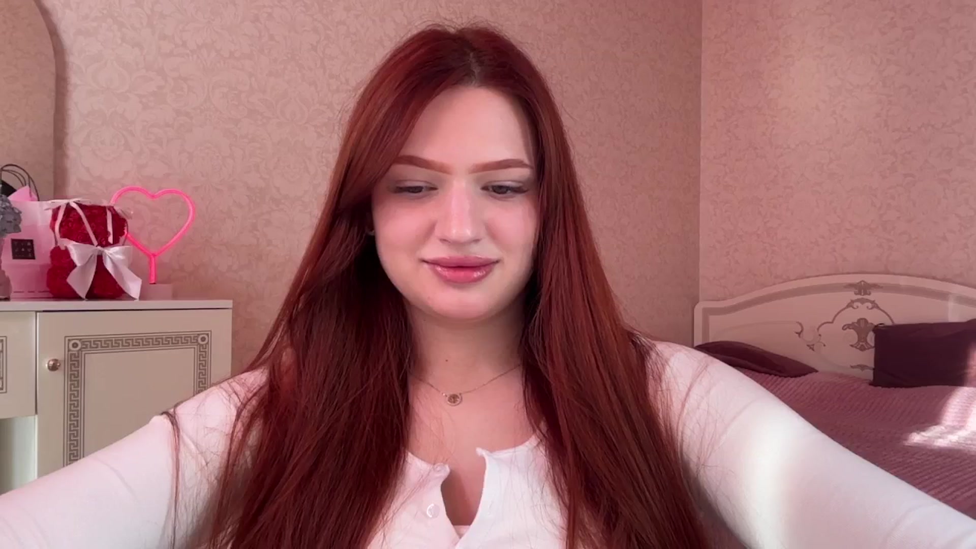 Gallery image thumbnail from CuteeBambi's myfreecams stream on, 05/21/2024, 15:36 image 13 of 20