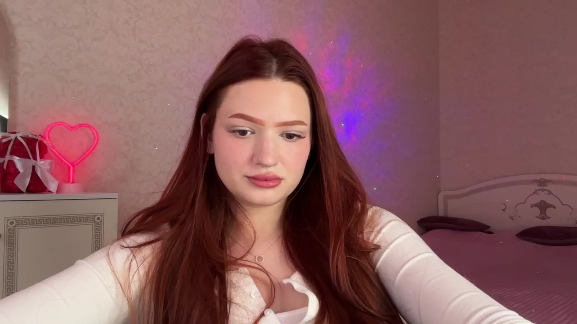 Gallery image thumbnail from CuteeBambi's myfreecams stream on, 05/27/2024, 16:47 image 11 of 20