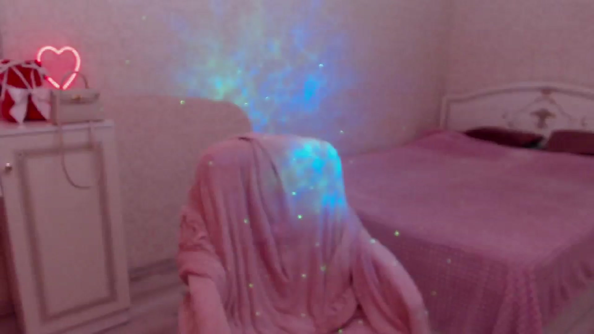 Gallery image thumbnail from CuteeBambi's myfreecams stream on, 05/28/2024, 15:11 image 16 of 20
