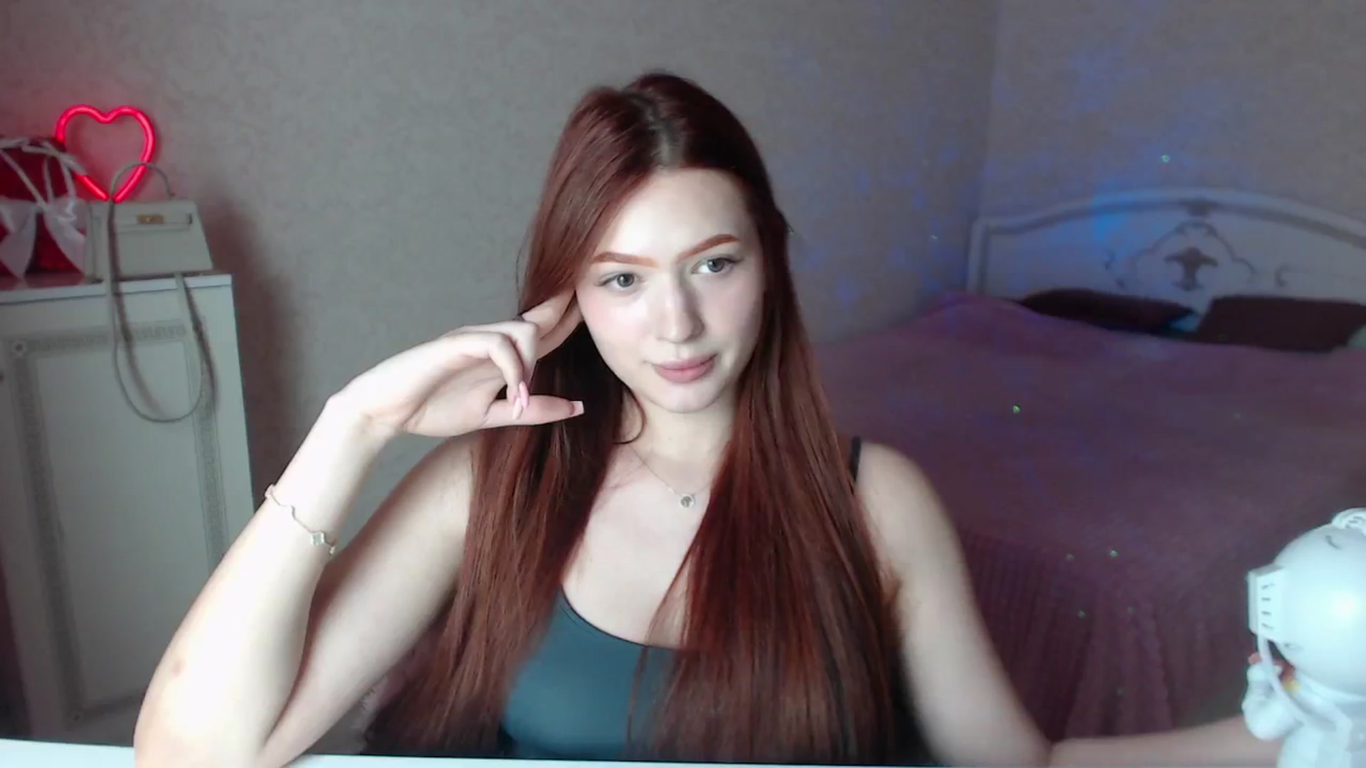 Gallery image thumbnail from CuteeBambi's myfreecams stream on, 05/28/2024, 15:11 image 17 of 20