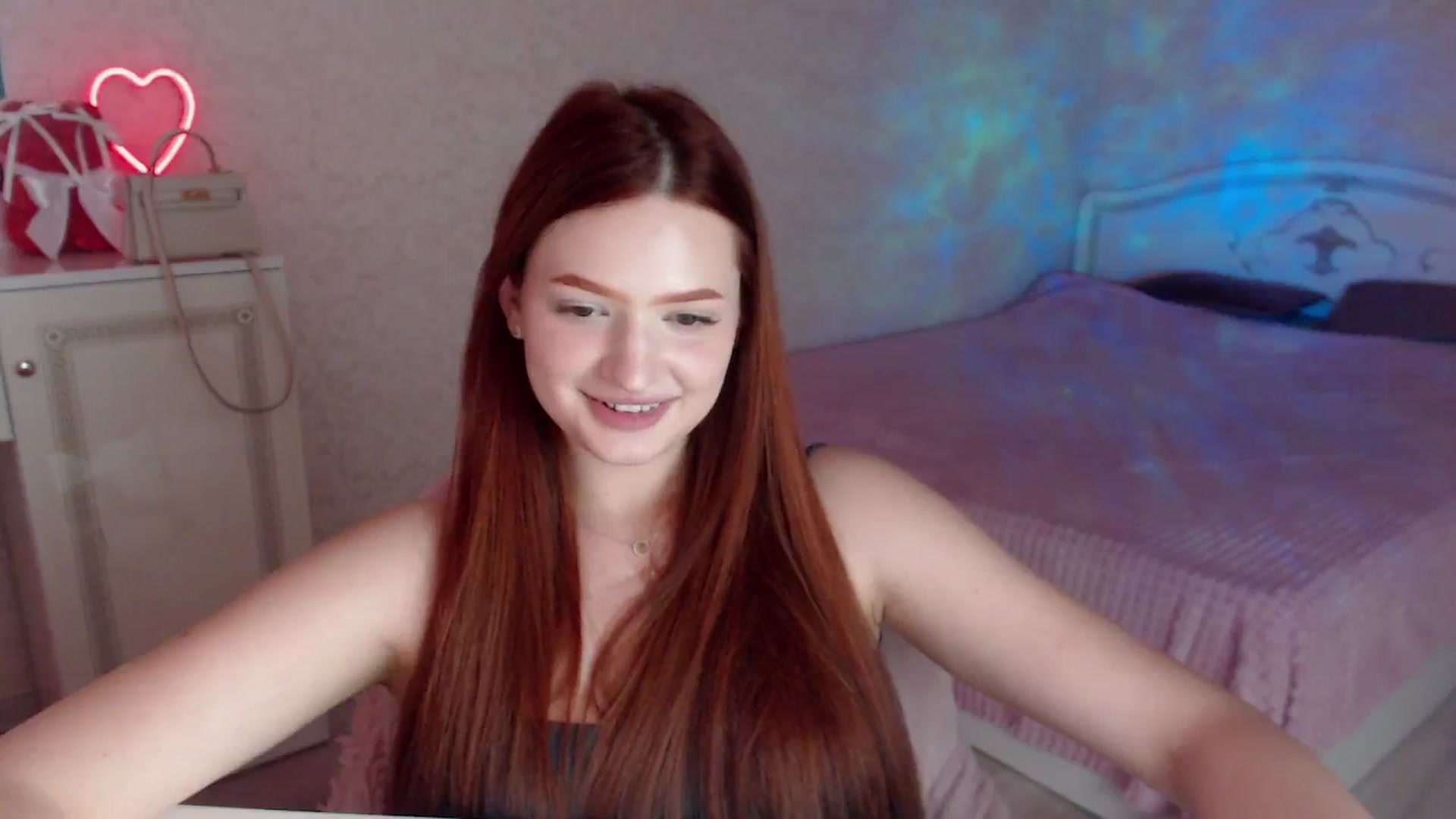 Gallery image thumbnail from CuteeBambi's myfreecams stream on, 05/28/2024, 16:54 image 16 of 20