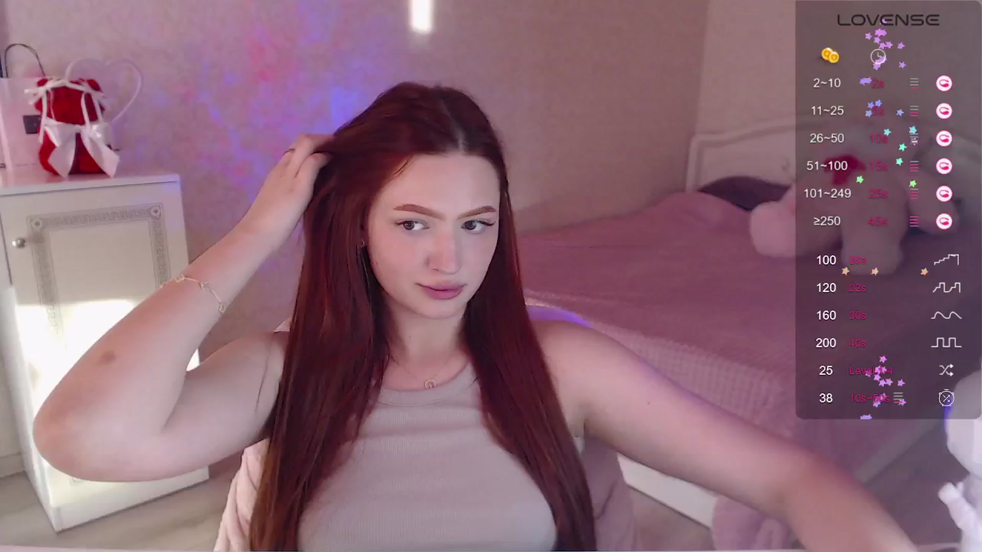 Gallery image thumbnail from CuteeBambi's myfreecams stream on, 06/01/2024, 17:14 image 13 of 20