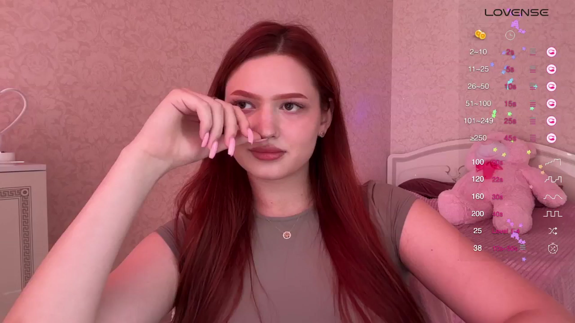Gallery image thumbnail from CuteeBambi's myfreecams stream on, 06/03/2024, 15:33 image 11 of 20
