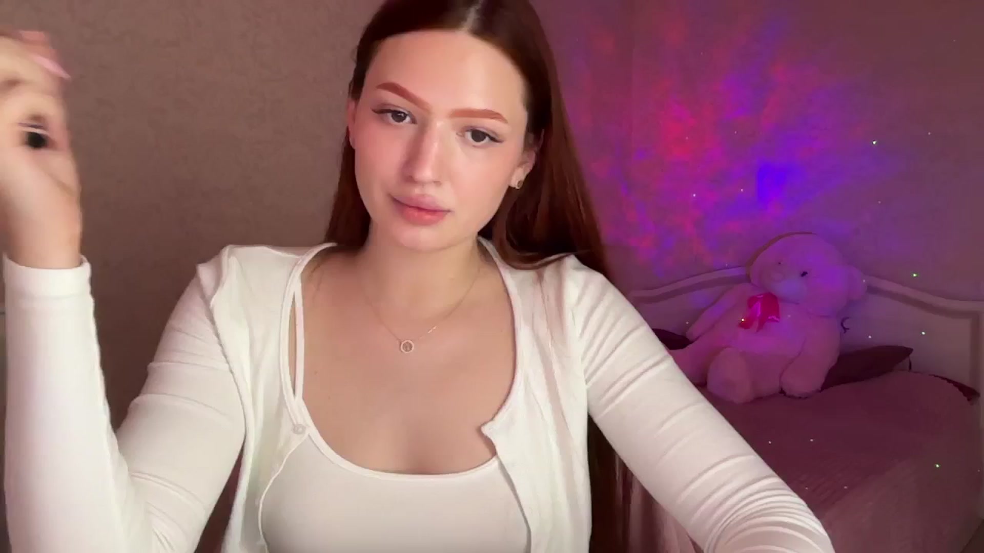 Gallery image thumbnail from CuteeBambi's myfreecams stream on, 06/05/2024, 17:57 image 9 of 20