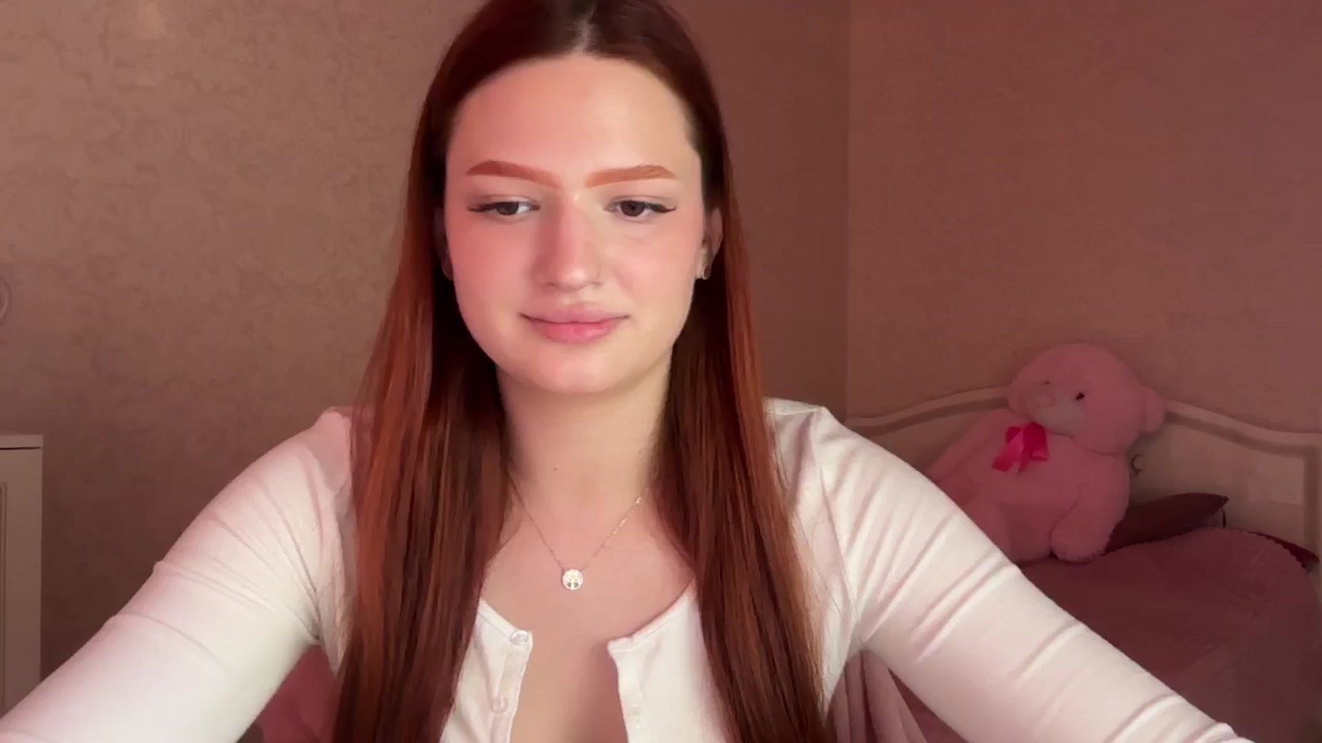 Gallery image thumbnail from CuteeBambi's myfreecams stream on, 06/05/2024, 17:57 image 2 of 20