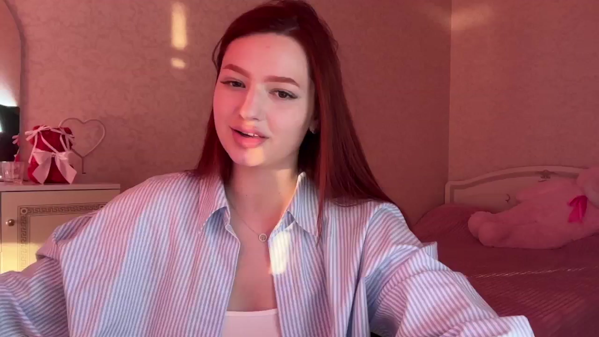 Gallery image thumbnail from CuteeBambi's myfreecams stream on, 06/12/2024, 17:21 image 9 of 20