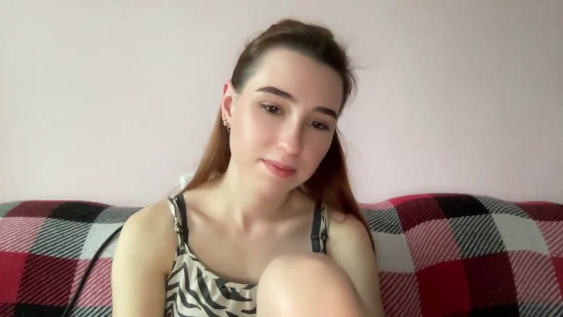 Gallery image thumbnail from Cutegirl's myfreecams stream on, 10/16/2023, 12:30 image 17 of 20