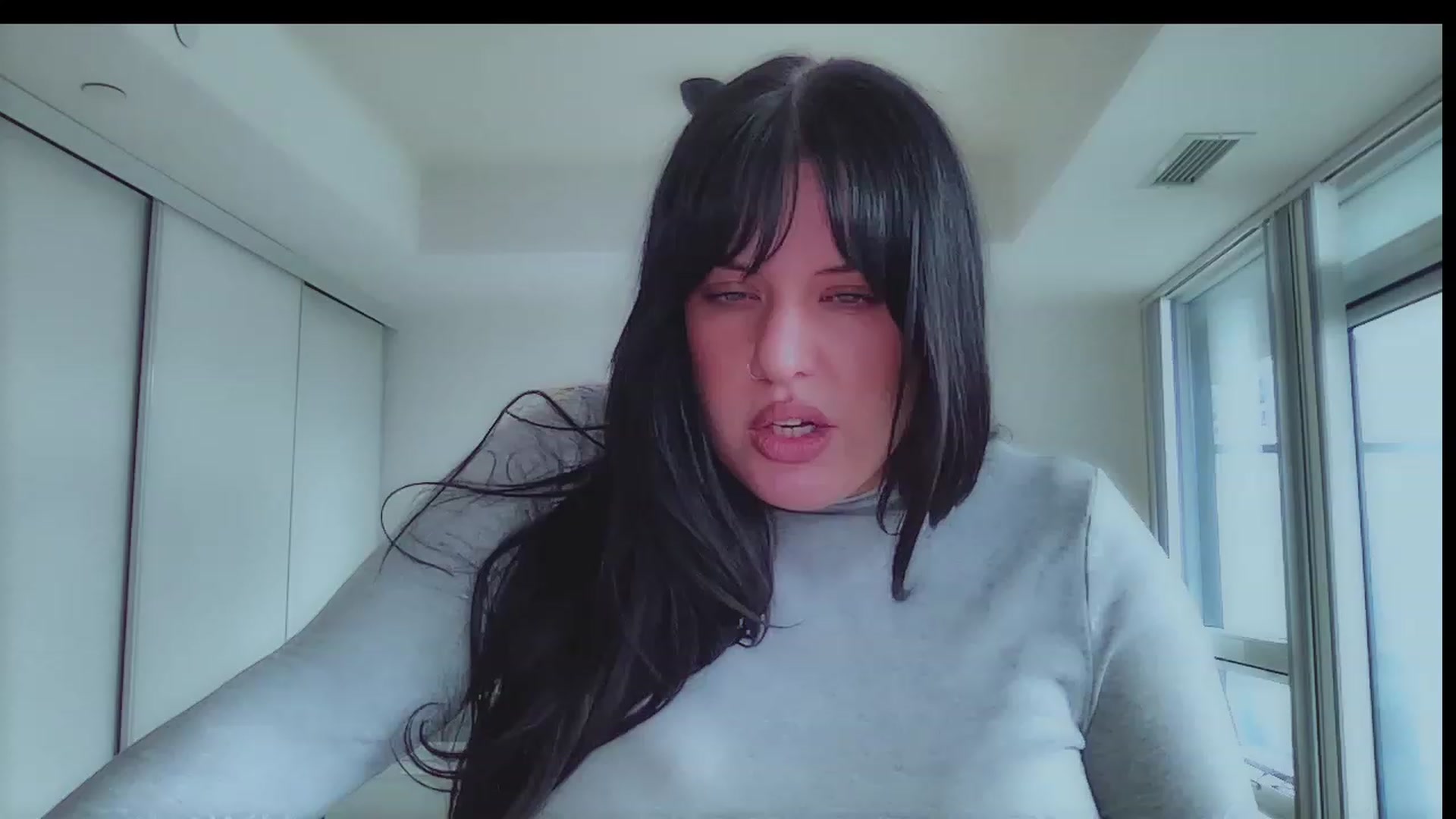 Gallery image thumbnail from CuteinCanada's myfreecams stream on, 10/31/2023, 17:06 image 12 of 20