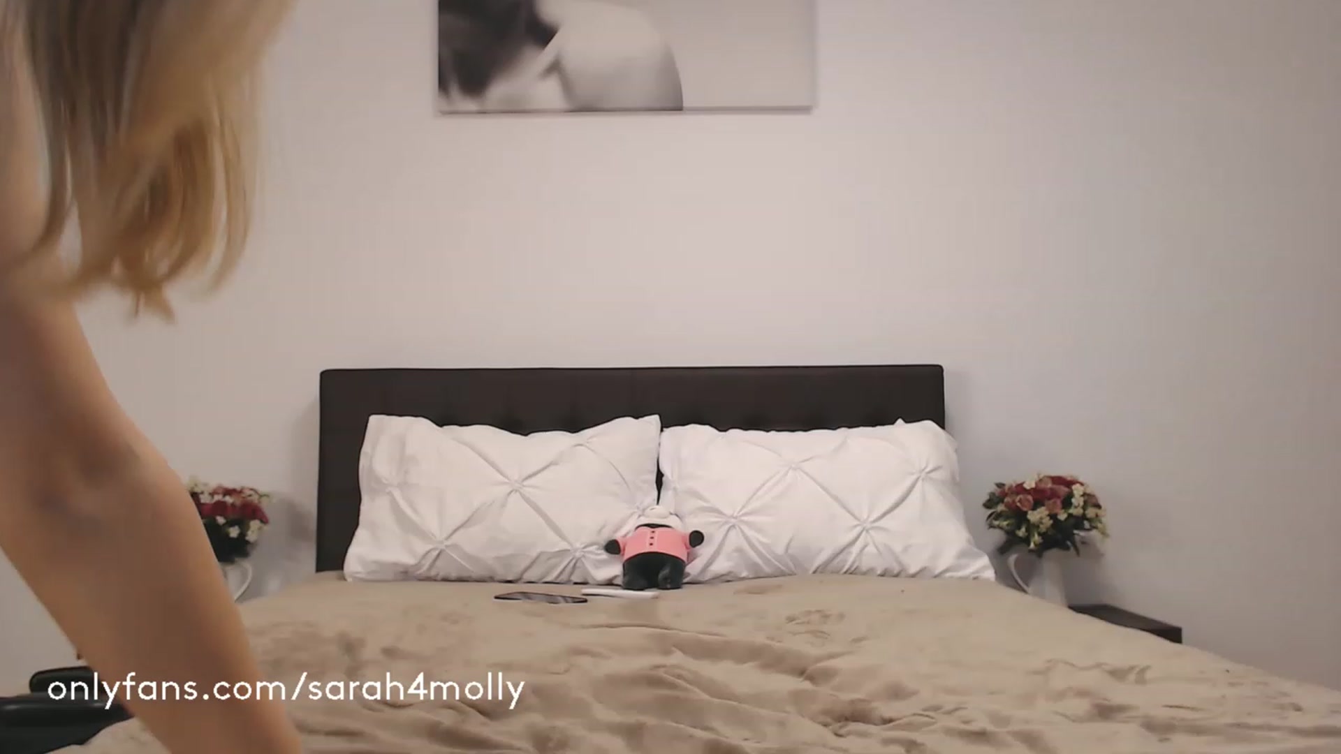 Gallery image thumbnail from Cutejessy23's myfreecams stream on, 05/22/2023, 18:32 image 4 of 20