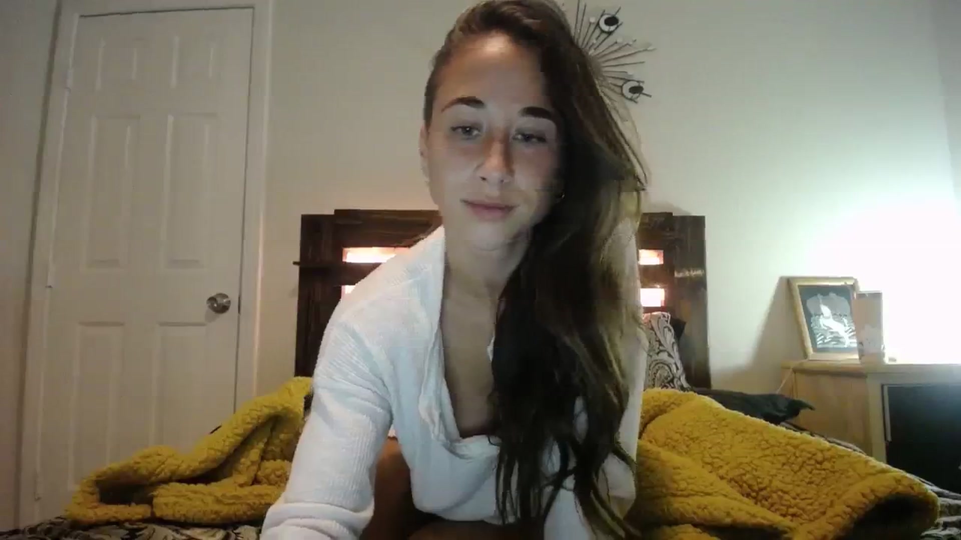 Gallery image thumbnail from Cutelittlefox's myfreecams stream on, 11/15/2023, 07:59 image 3 of 20
