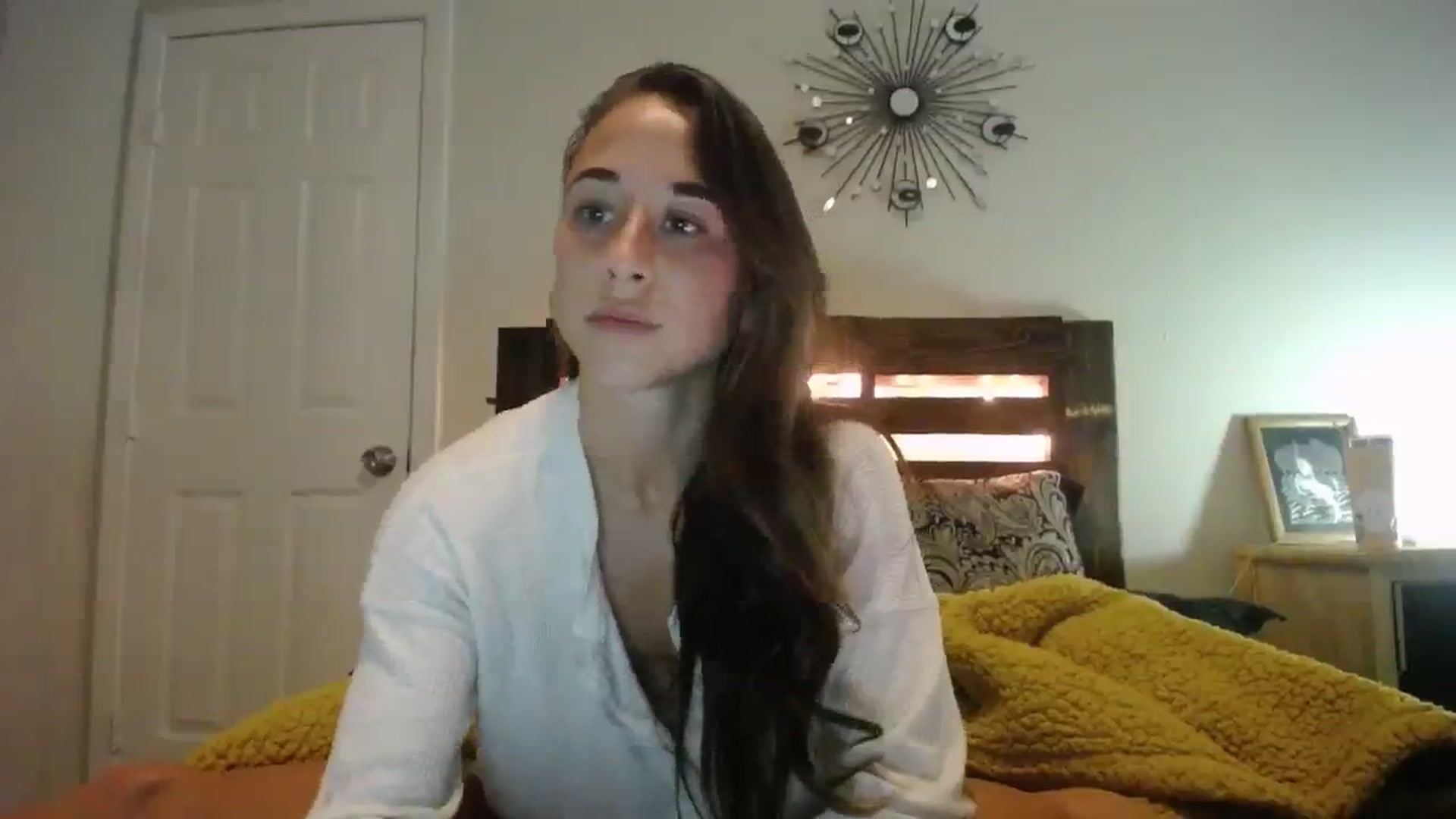 Gallery image thumbnail from Cutelittlefox's myfreecams stream on, 11/15/2023, 07:59 image 18 of 20