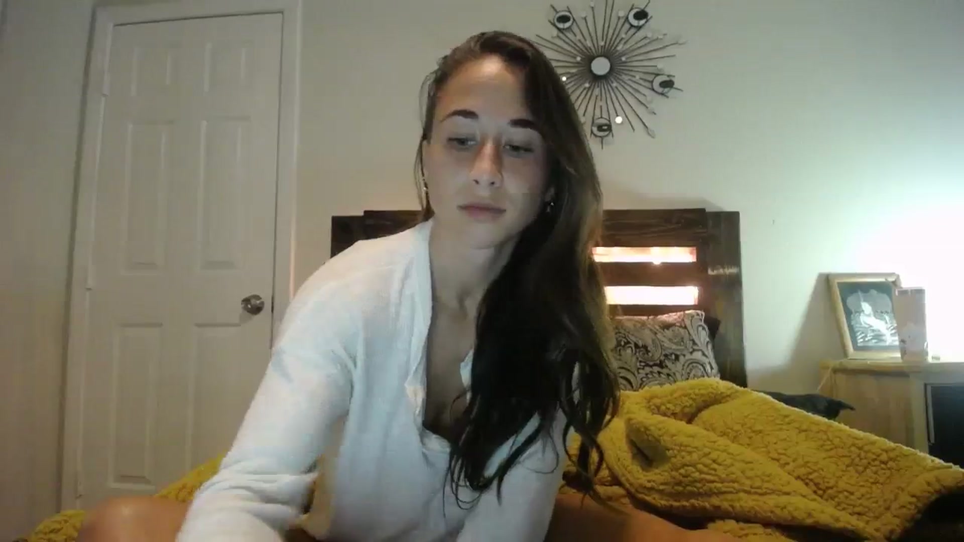 Gallery image thumbnail from Cutelittlefox's myfreecams stream on, 11/15/2023, 07:59 image 14 of 20