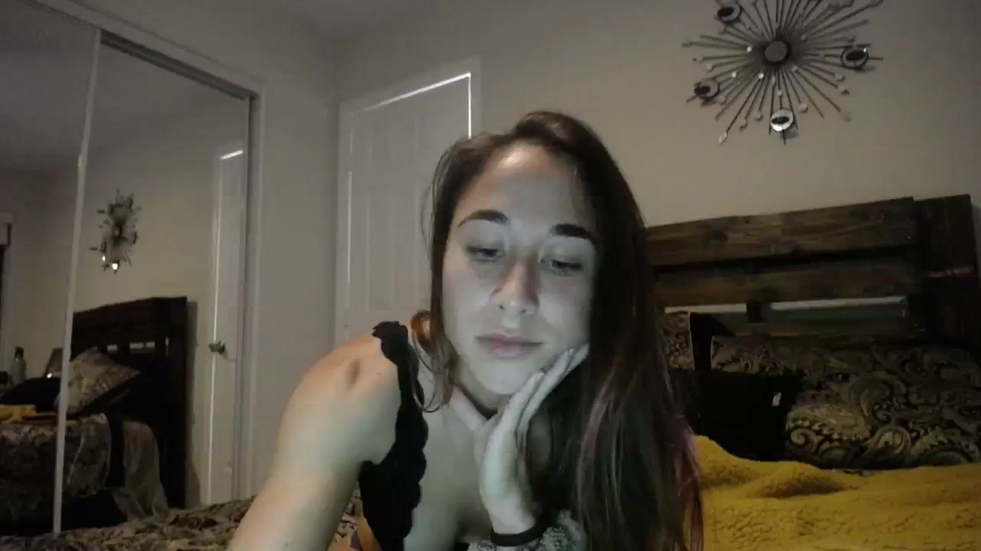 Gallery image thumbnail from Cutelittlefox's myfreecams stream on, 11/18/2023, 02:07 image 19 of 20