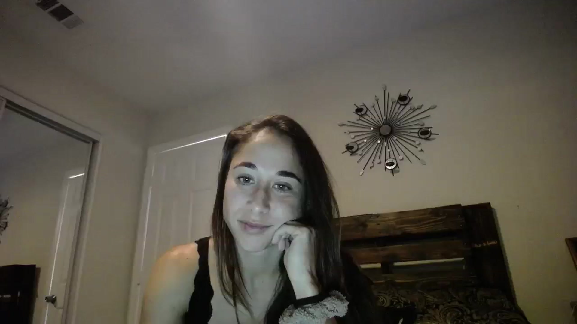 Gallery image thumbnail from Cutelittlefox's myfreecams stream on, 11/18/2023, 02:54 image 14 of 20