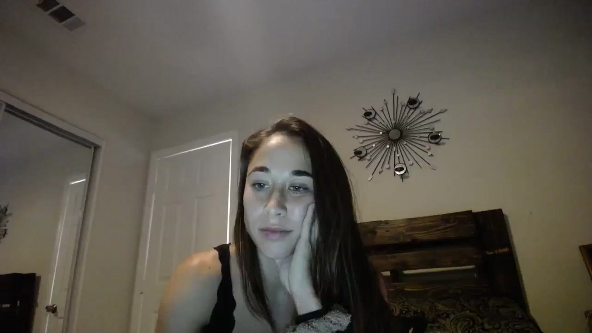 Gallery image thumbnail from Cutelittlefox's myfreecams stream on, 11/18/2023, 02:54 image 17 of 20