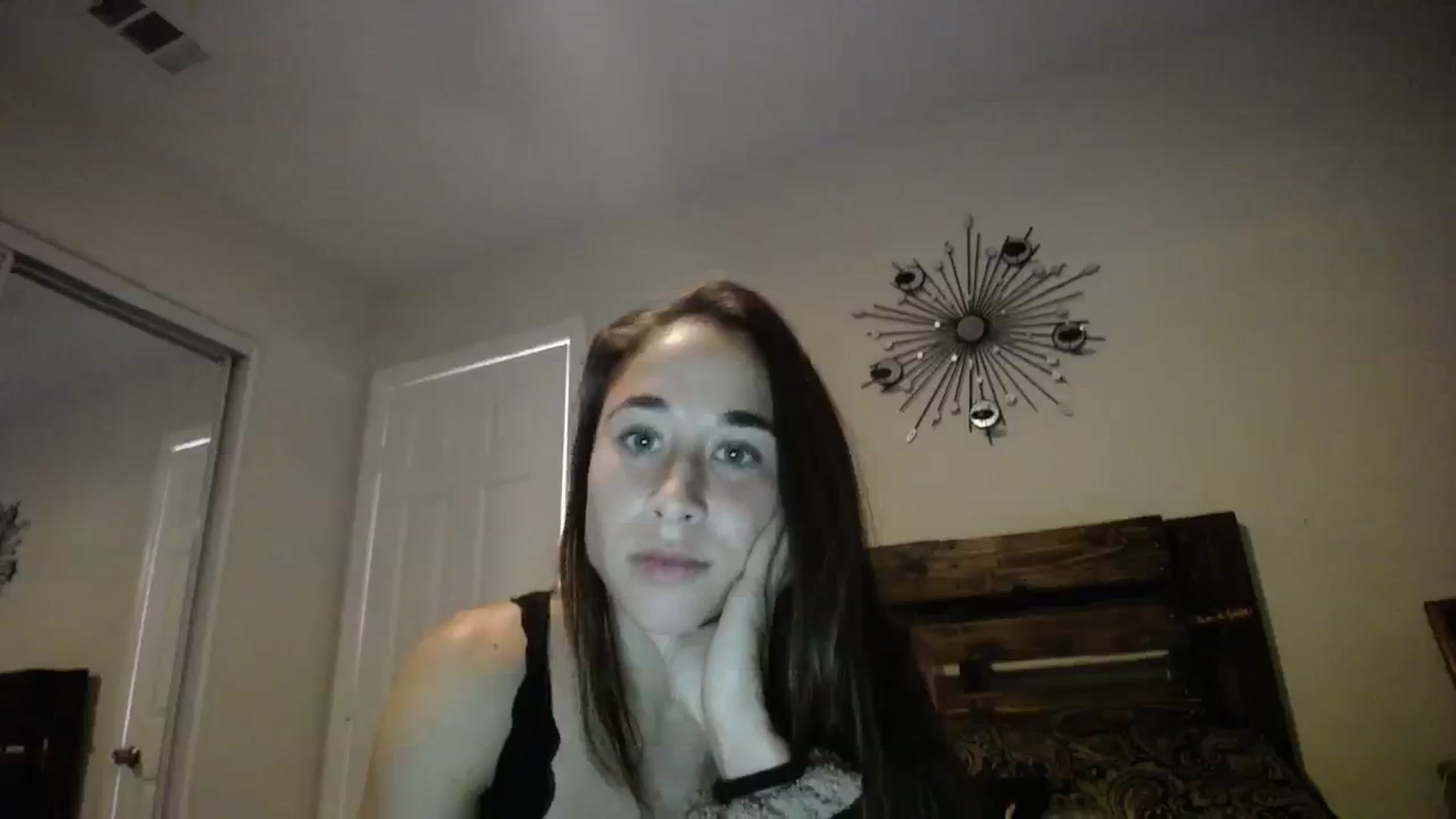 Gallery image thumbnail from Cutelittlefox's myfreecams stream on, 11/18/2023, 02:54 image 16 of 20