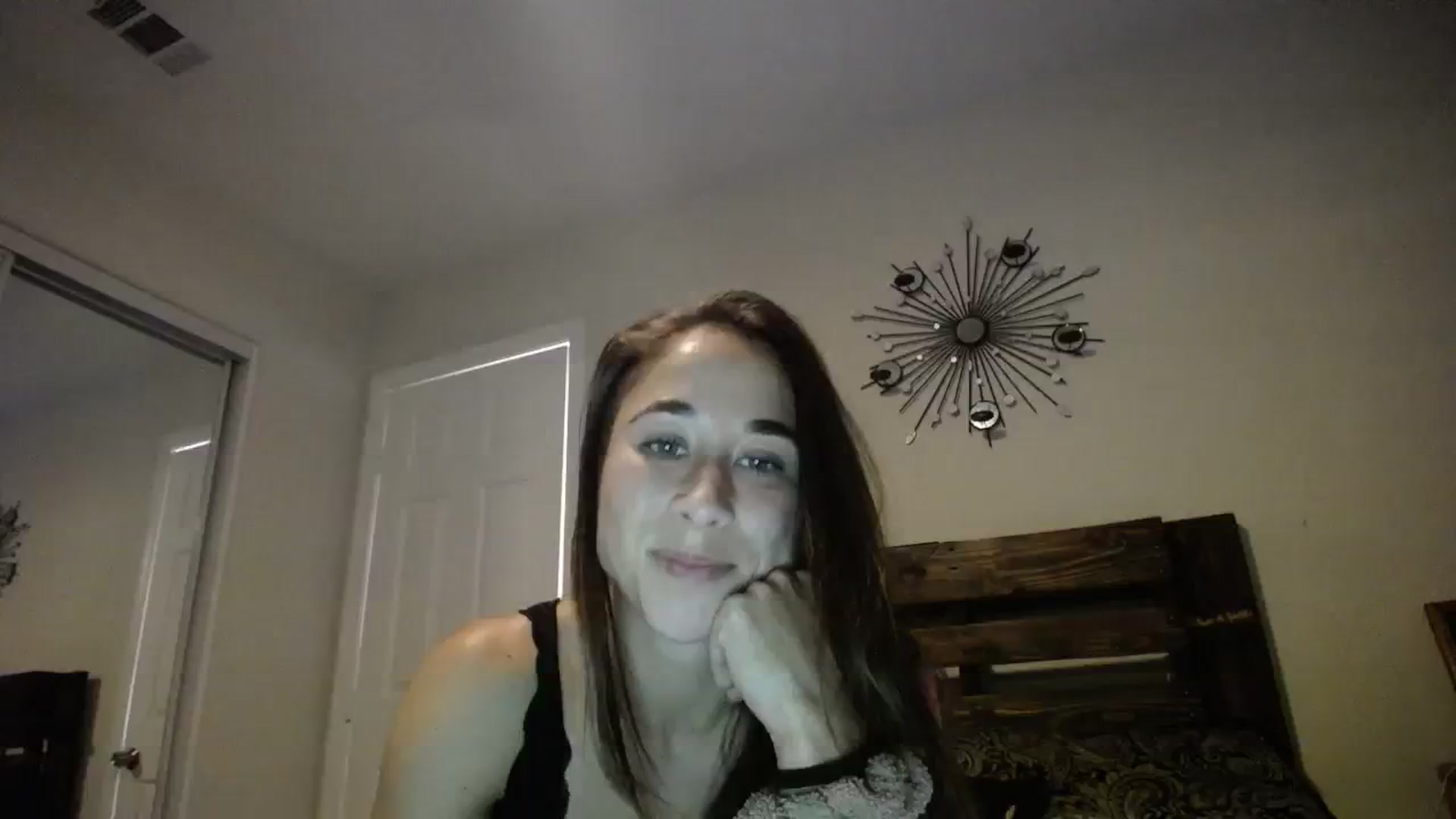 Gallery image thumbnail from Cutelittlefox's myfreecams stream on, 11/18/2023, 02:54 image 18 of 20