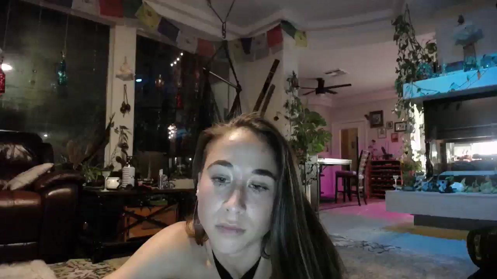 Gallery image thumbnail from Cutelittlefox's myfreecams stream on, 11/19/2023, 12:29 image 11 of 20