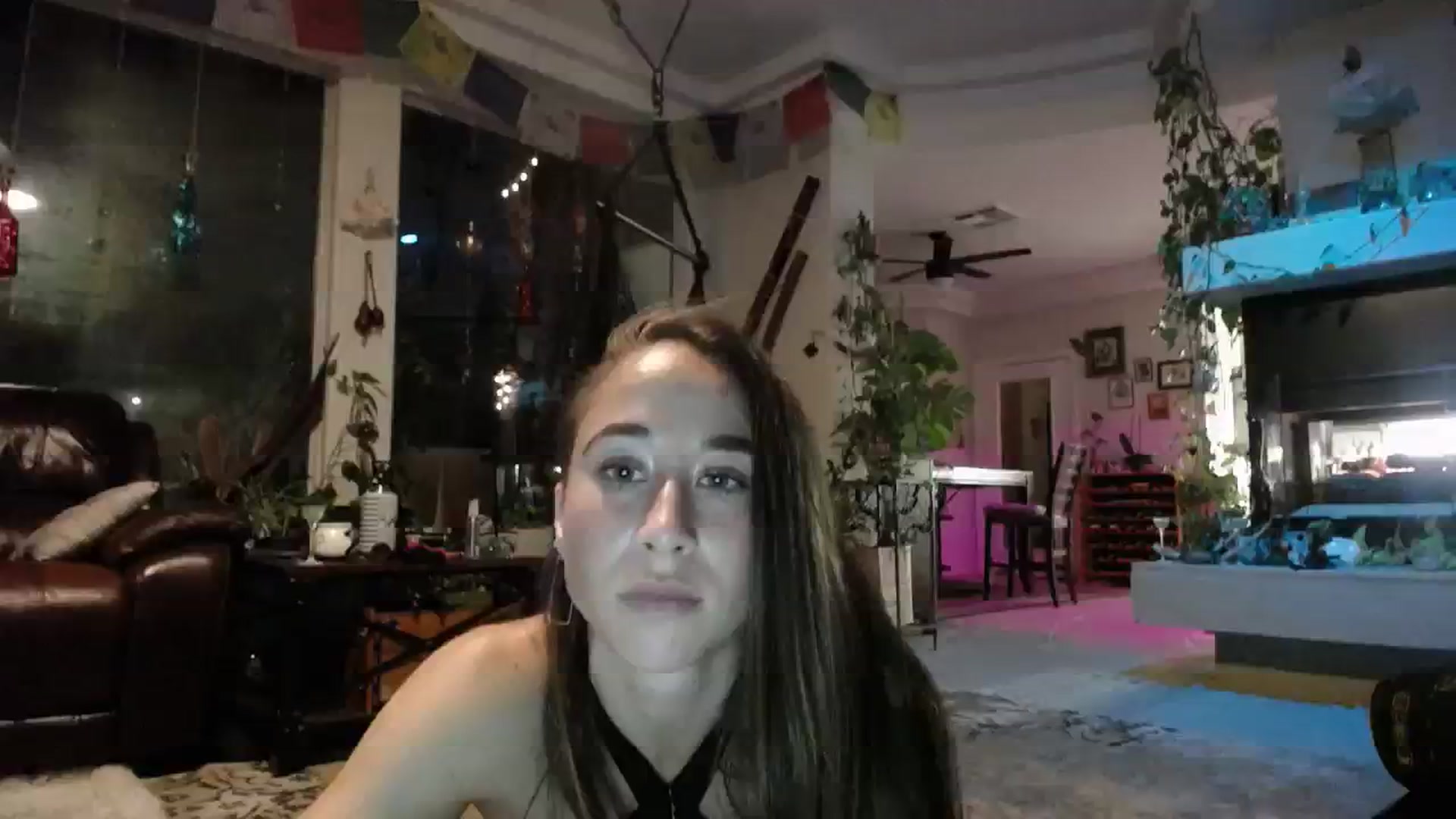 Gallery image thumbnail from Cutelittlefox's myfreecams stream on, 11/19/2023, 12:29 image 8 of 20