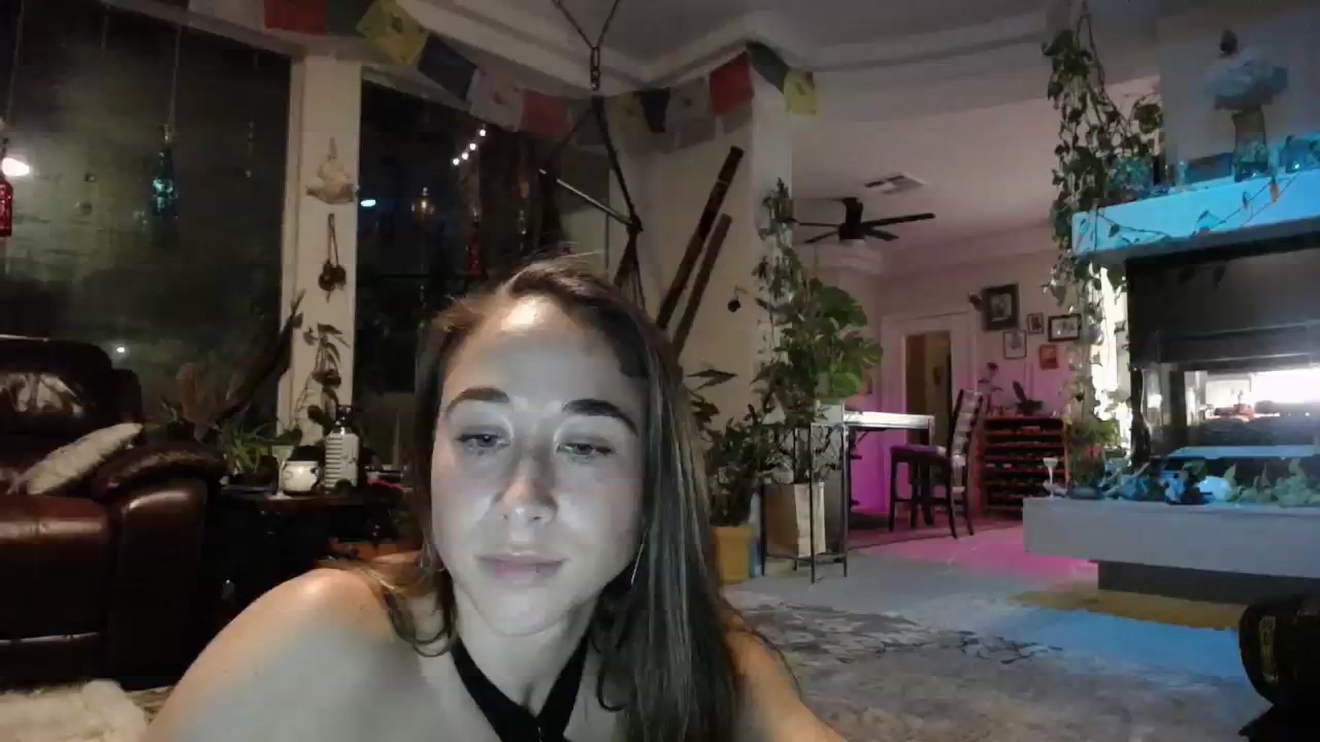 Gallery image thumbnail from Cutelittlefox's myfreecams stream on, 11/19/2023, 12:29 image 18 of 20
