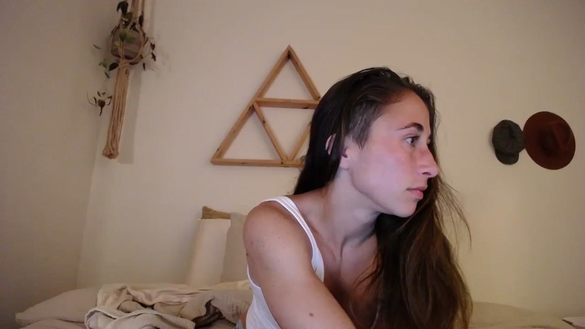 Gallery image thumbnail from Cutelittlefox's myfreecams stream on, 06/15/2024, 06:09 image 7 of 20