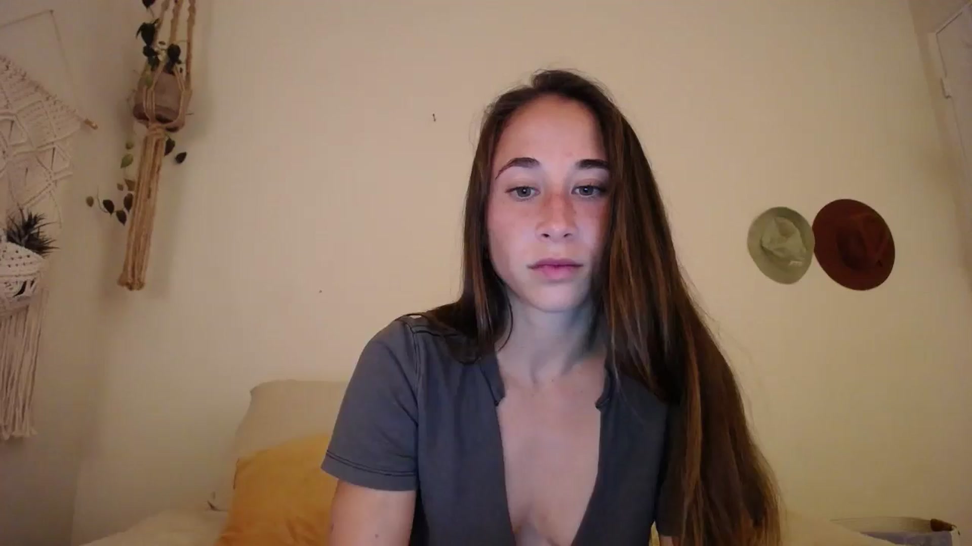 Gallery image thumbnail from Cutelittlefox's myfreecams stream on, 07/11/2024, 06:05 image 18 of 20
