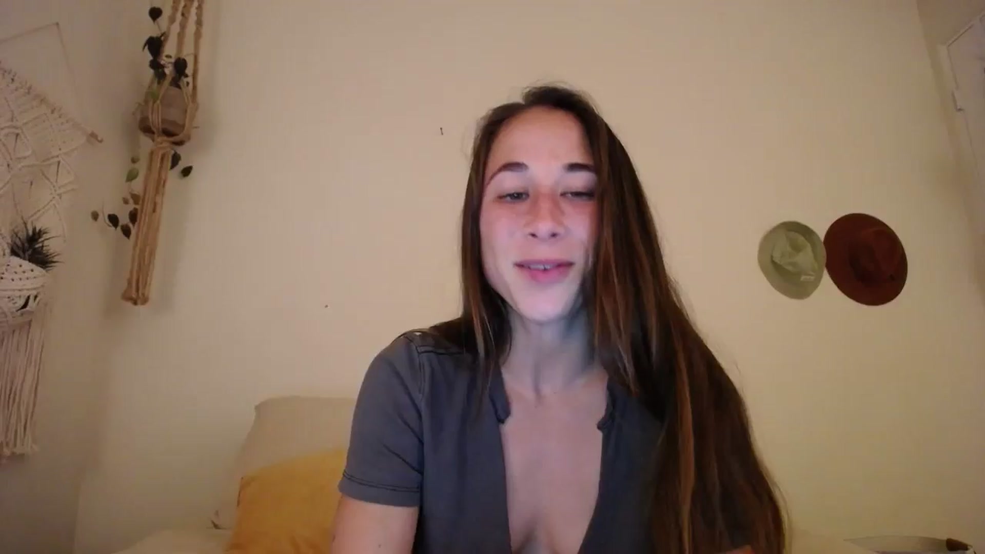 Gallery image thumbnail from Cutelittlefox's myfreecams stream on, 07/11/2024, 06:05 image 19 of 20