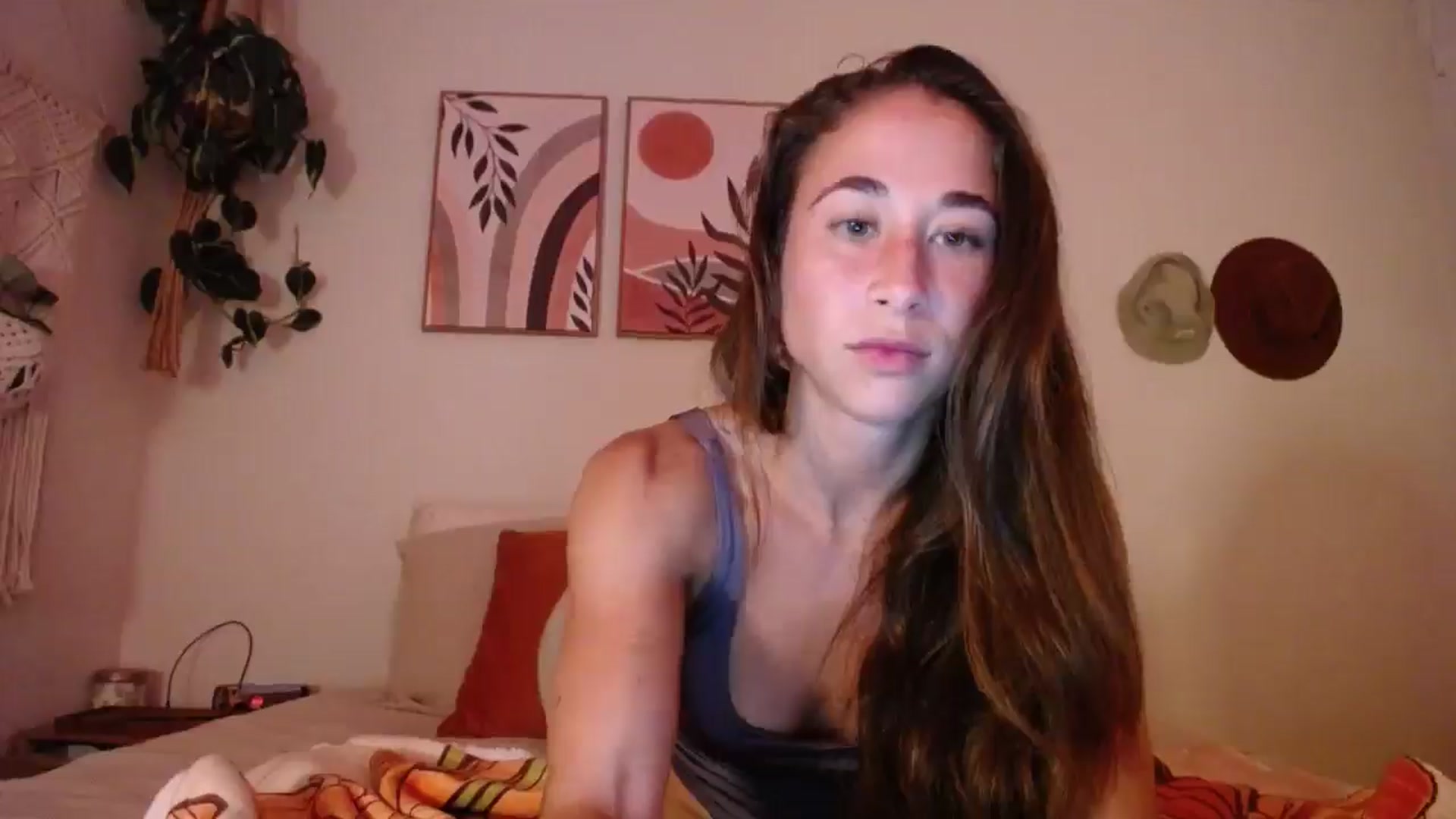 Gallery image thumbnail from Cutelittlefox's myfreecams stream on, 08/15/2024, 06:30 image 17 of 20