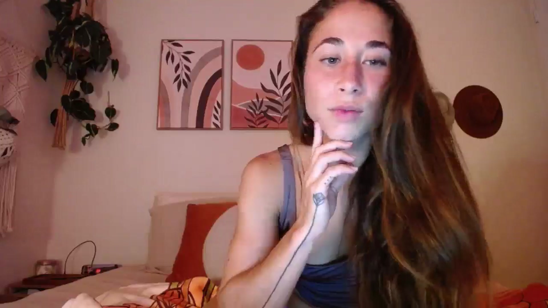 Gallery image thumbnail from Cutelittlefox's myfreecams stream on, 08/15/2024, 06:30 image 13 of 20