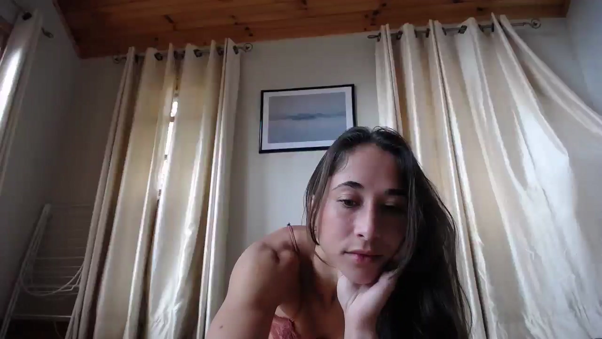 Gallery image thumbnail from Cutelittlefox's myfreecams stream on, 11/07/2024, 18:19 image 20 of 20