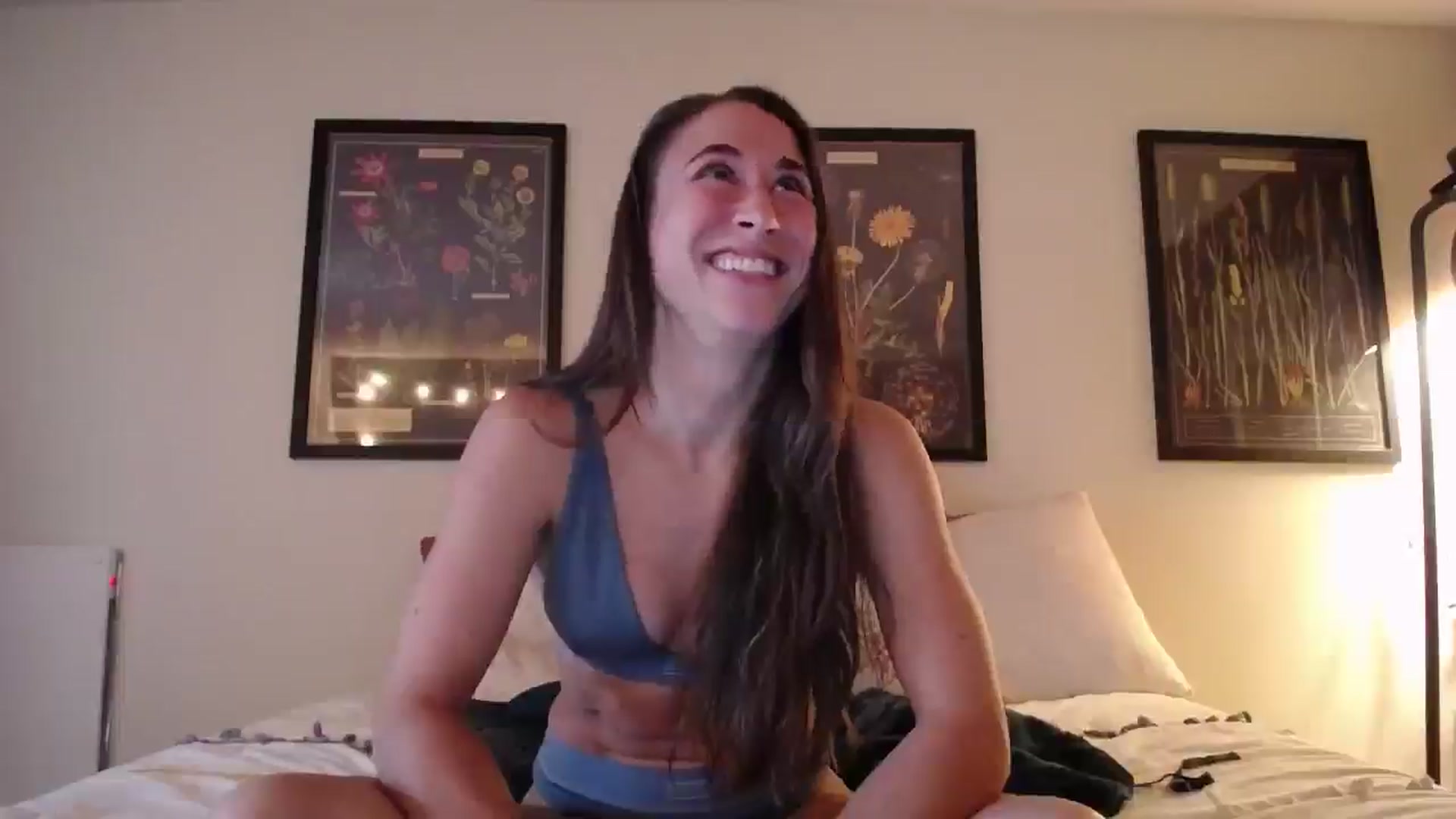 Gallery image thumbnail from Cutelittlefox's myfreecams stream on, 02/22/2025, 21:57 image 2 of 20