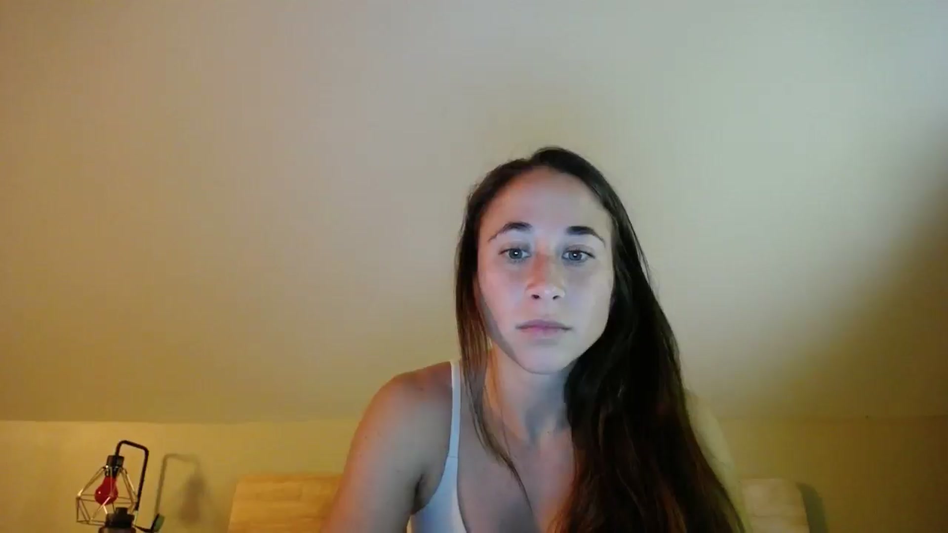 Gallery image thumbnail from Cutelittlefox's myfreecams stream on, 04/28/2025, 19:55 image 19 of 20