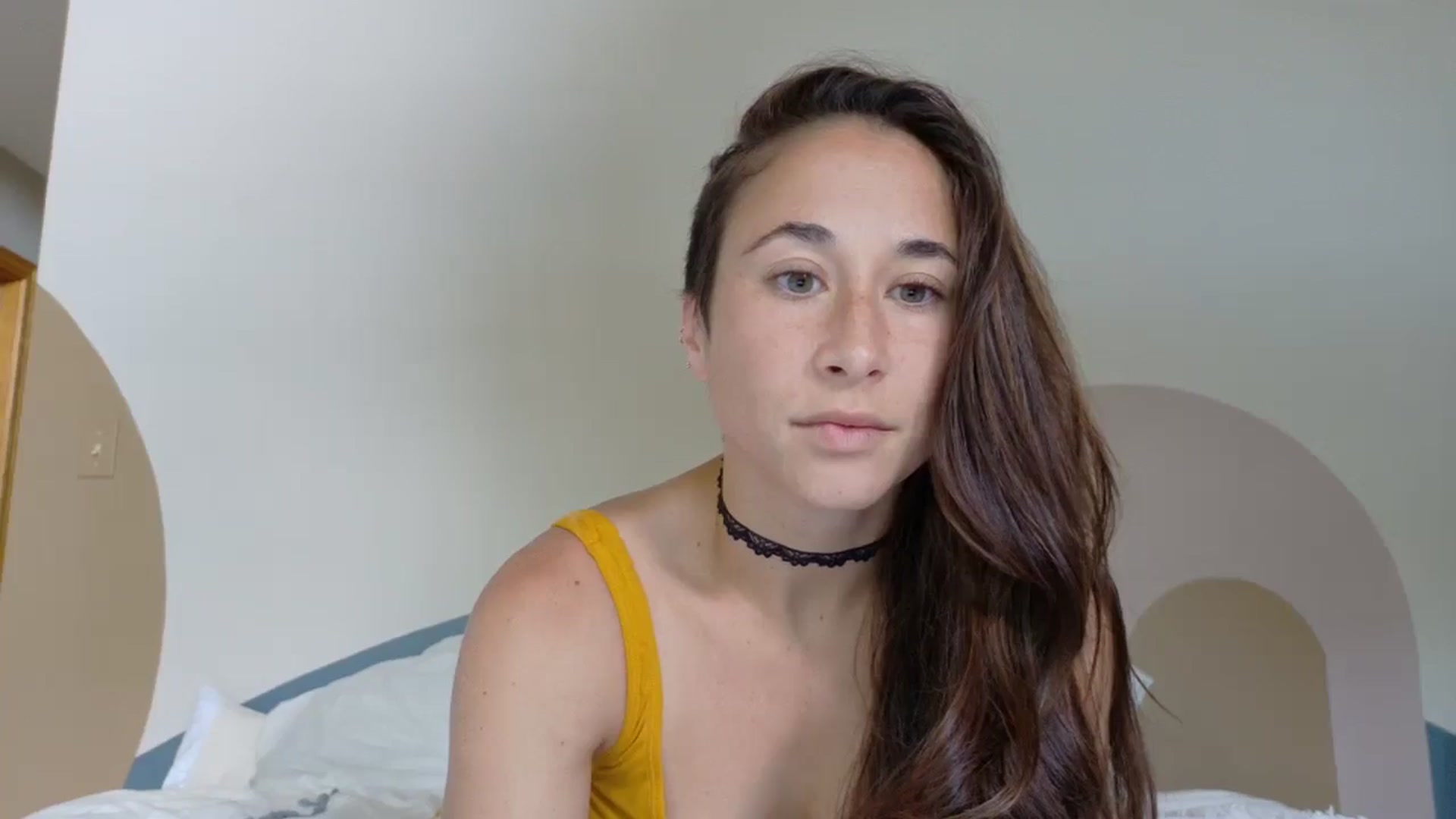 Gallery image thumbnail from Cutelittlefox's myfreecams stream on, 07/24/2025, 21:07 image 16 of 20