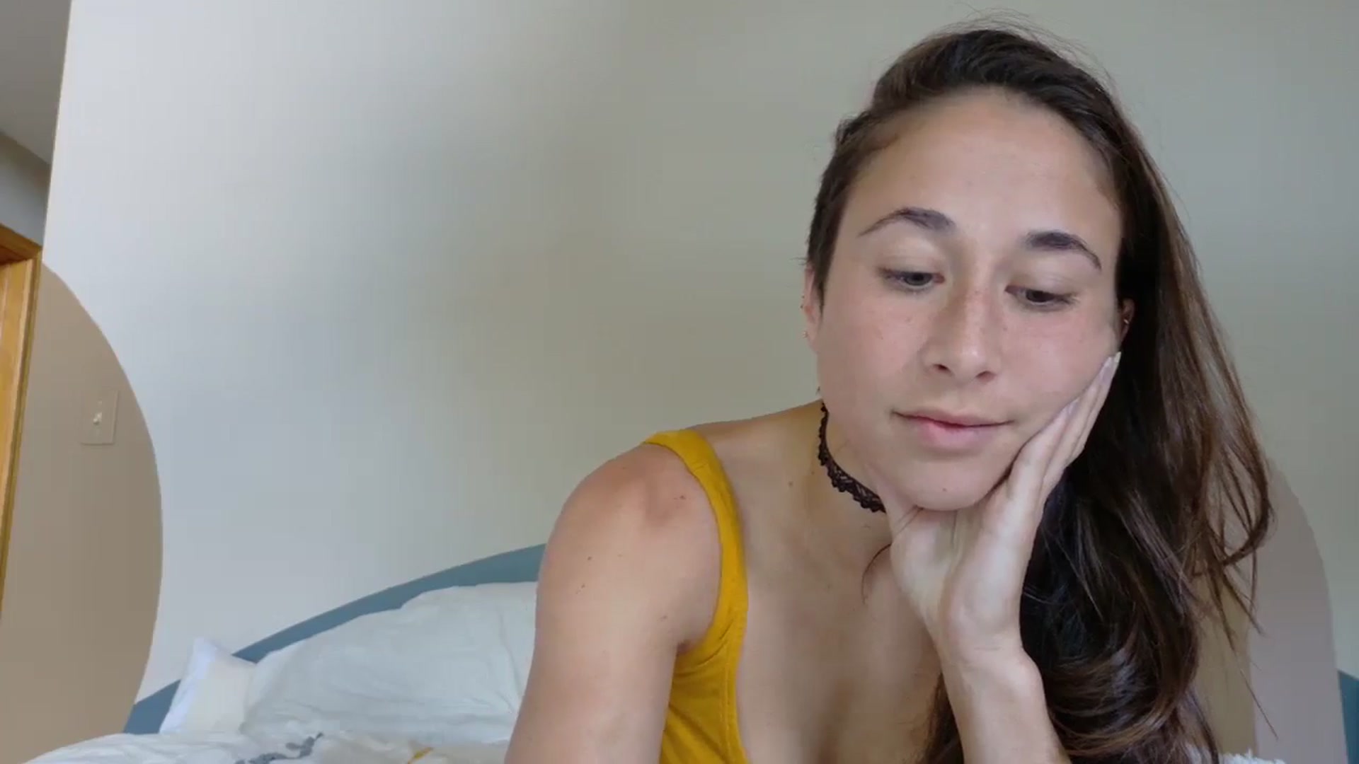 Gallery image thumbnail from Cutelittlefox's myfreecams stream on, 07/24/2025, 21:07 image 20 of 20