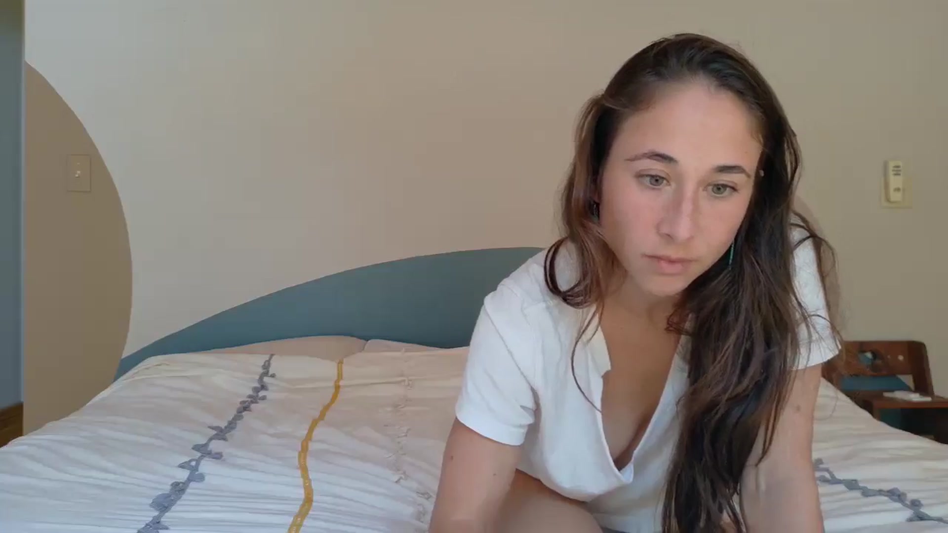 Gallery image thumbnail from Cutelittlefox's myfreecams stream on, 09/19/2025, 18:42 image 6 of 20