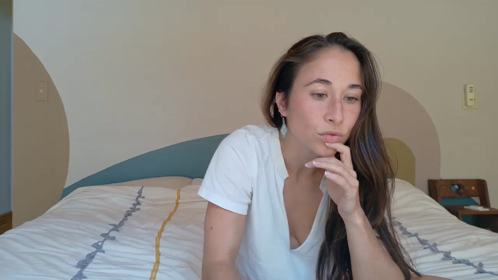 Gallery image thumbnail from Cutelittlefox's myfreecams stream on, 09/19/2025, 18:42 image 12 of 20