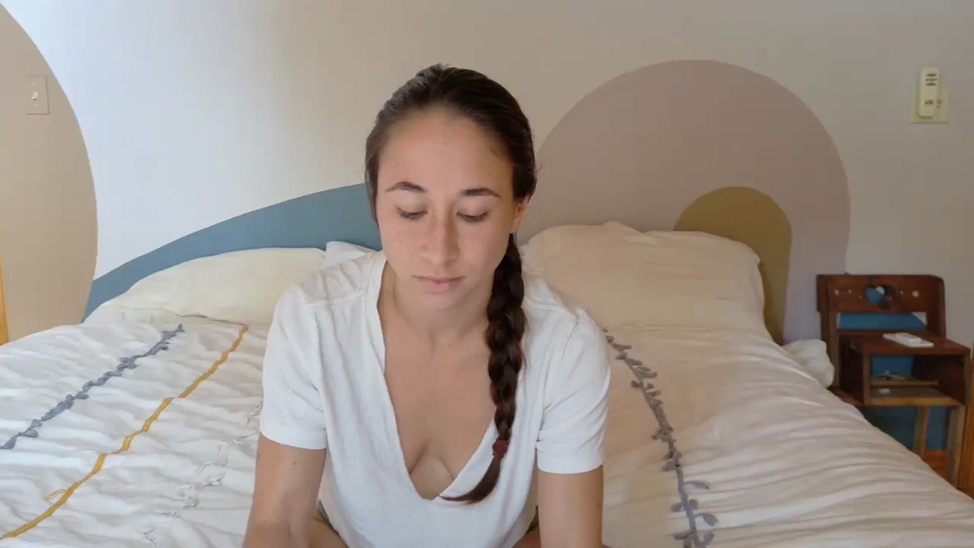 Gallery image thumbnail from Cutelittlefox's myfreecams stream on, 09/21/2025, 17:08 image 14 of 20