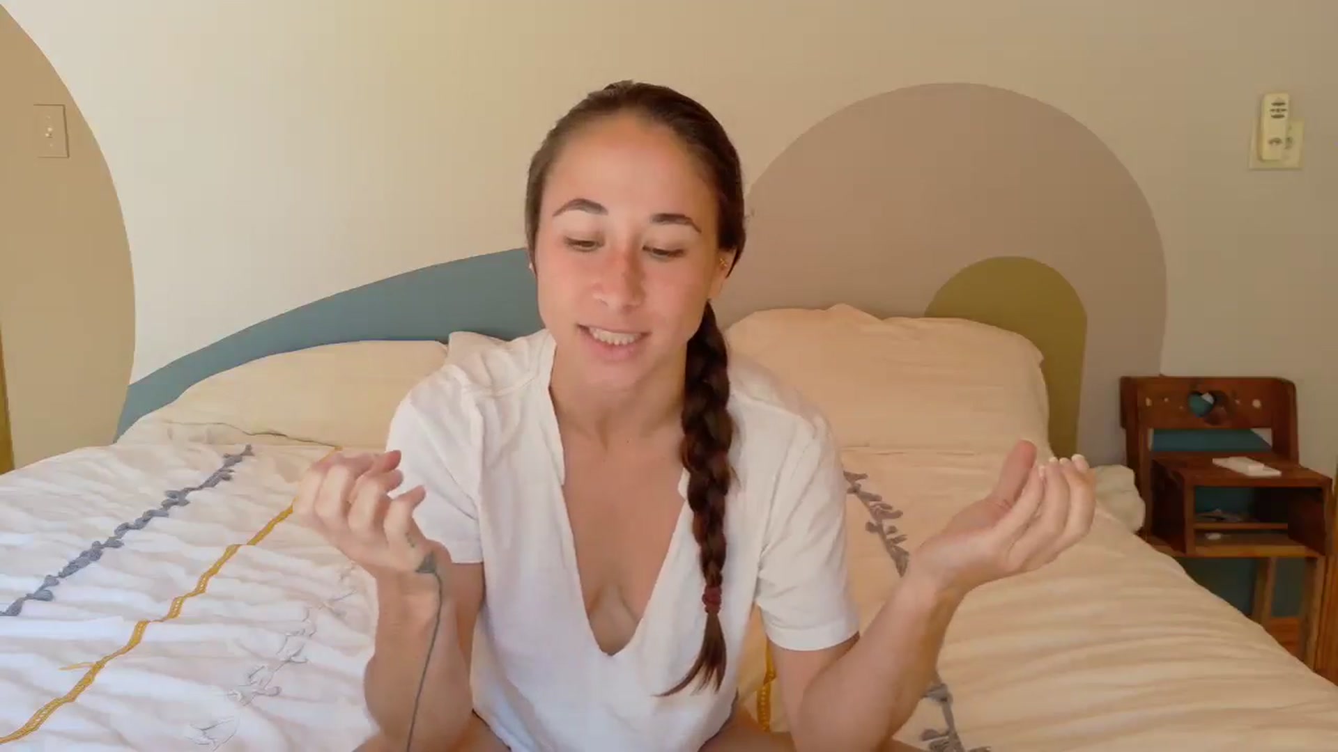 Gallery image thumbnail from Cutelittlefox's myfreecams stream on, 09/21/2025, 17:08 image 3 of 20