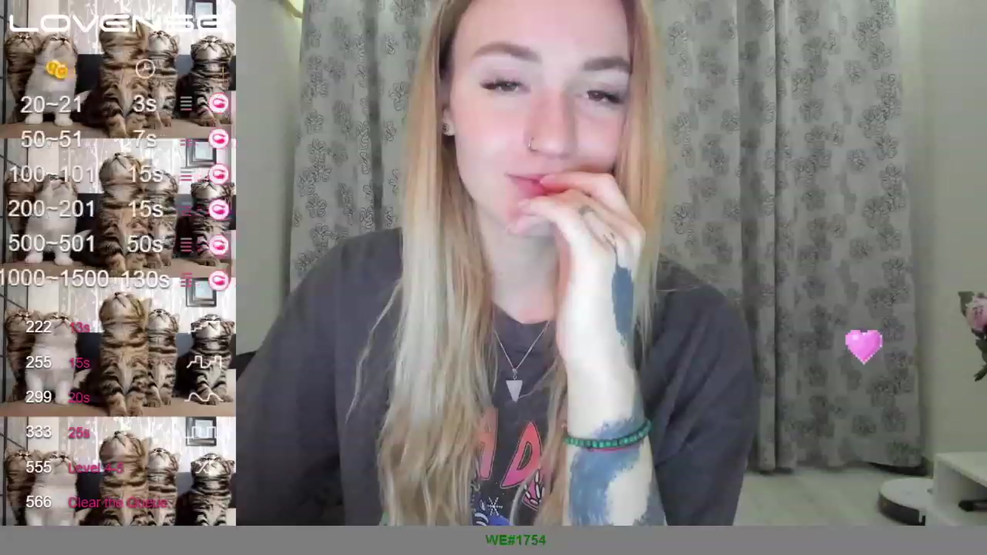 Gallery image thumbnail from Cutestdemon1's myfreecams stream on, 12/04/2022, 02:09 image 19 of 20