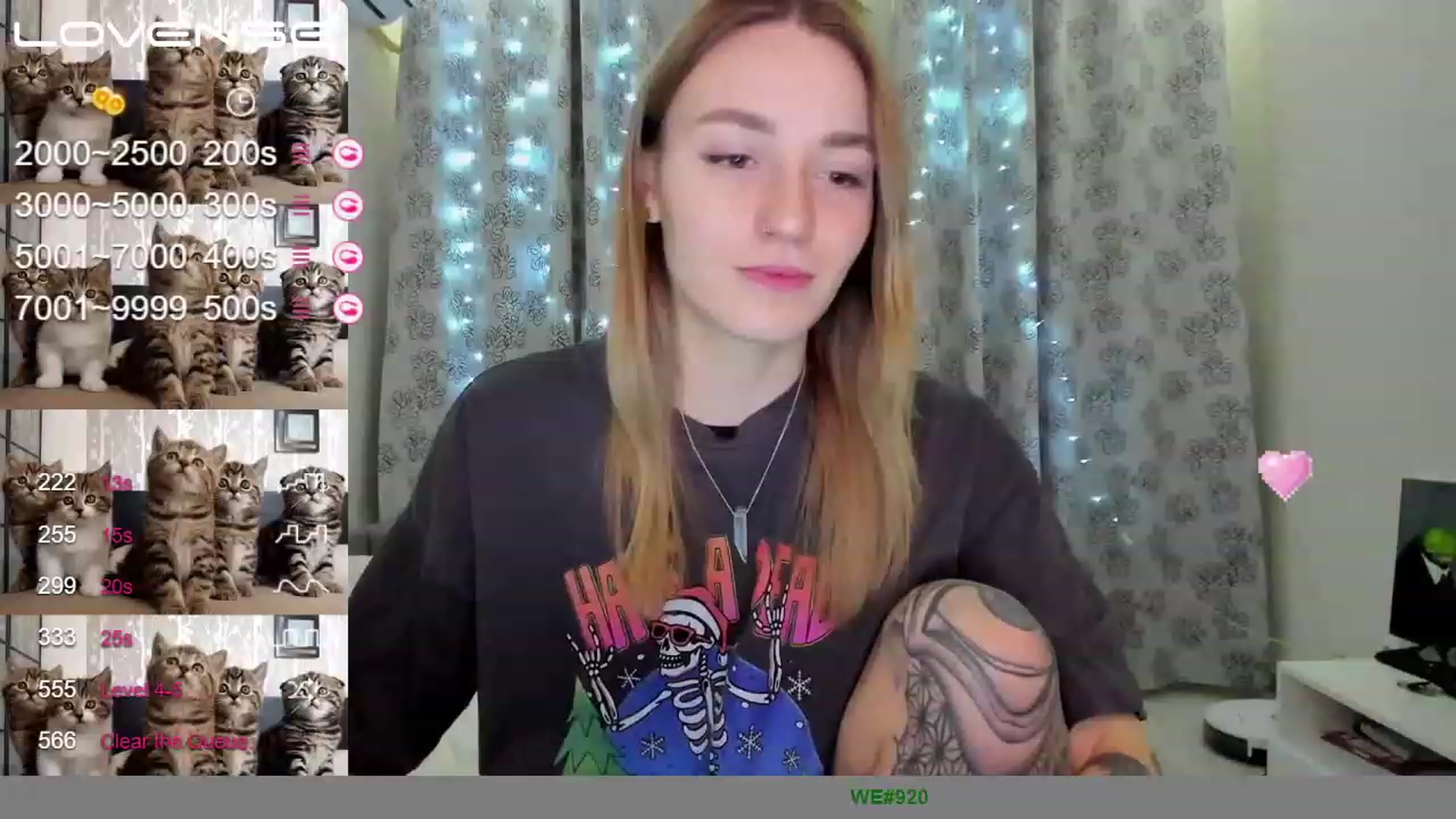 Gallery image thumbnail from Cutestdemon1's myfreecams stream on, 01/16/2023, 22:21 image 17 of 20