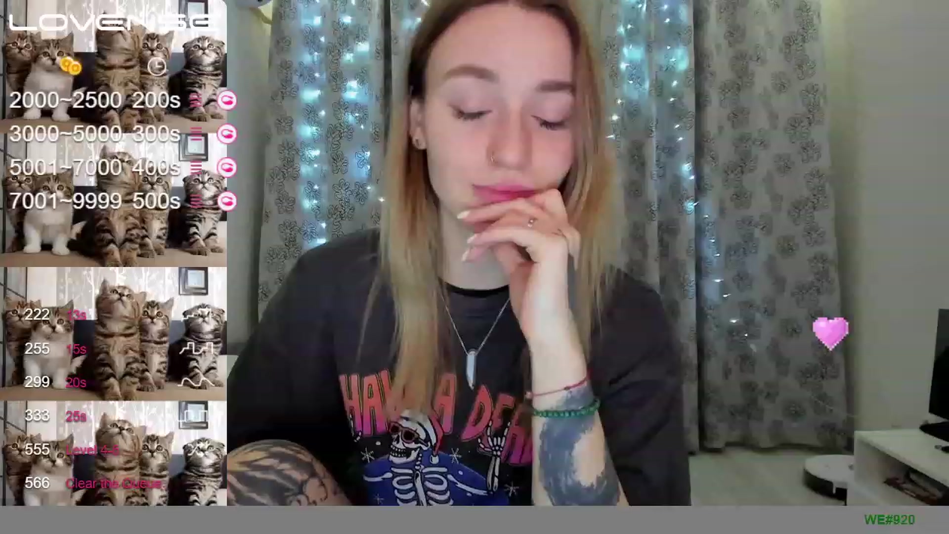 Gallery image thumbnail from Cutestdemon1's myfreecams stream on, 01/16/2023, 23:14 image 7 of 20