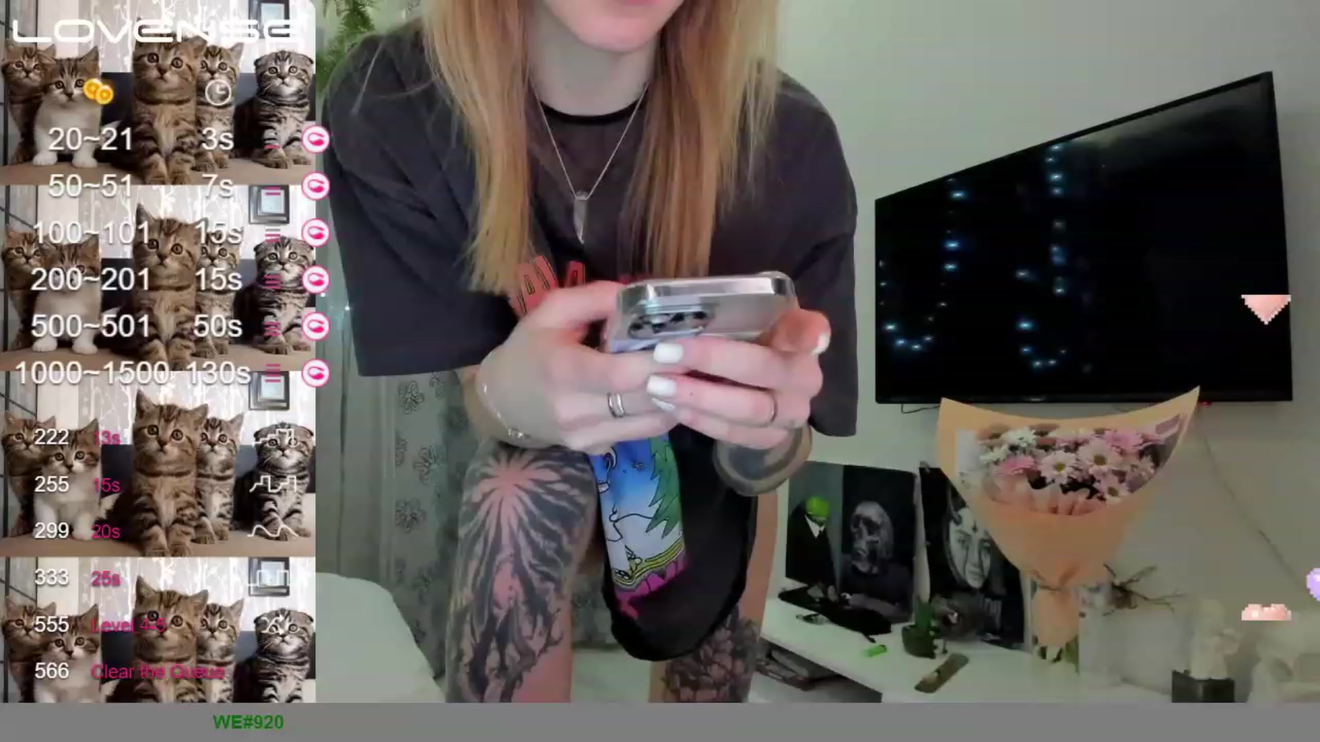 Gallery image thumbnail from Cutestdemon1's myfreecams stream on, 01/16/2023, 23:14 image 20 of 20