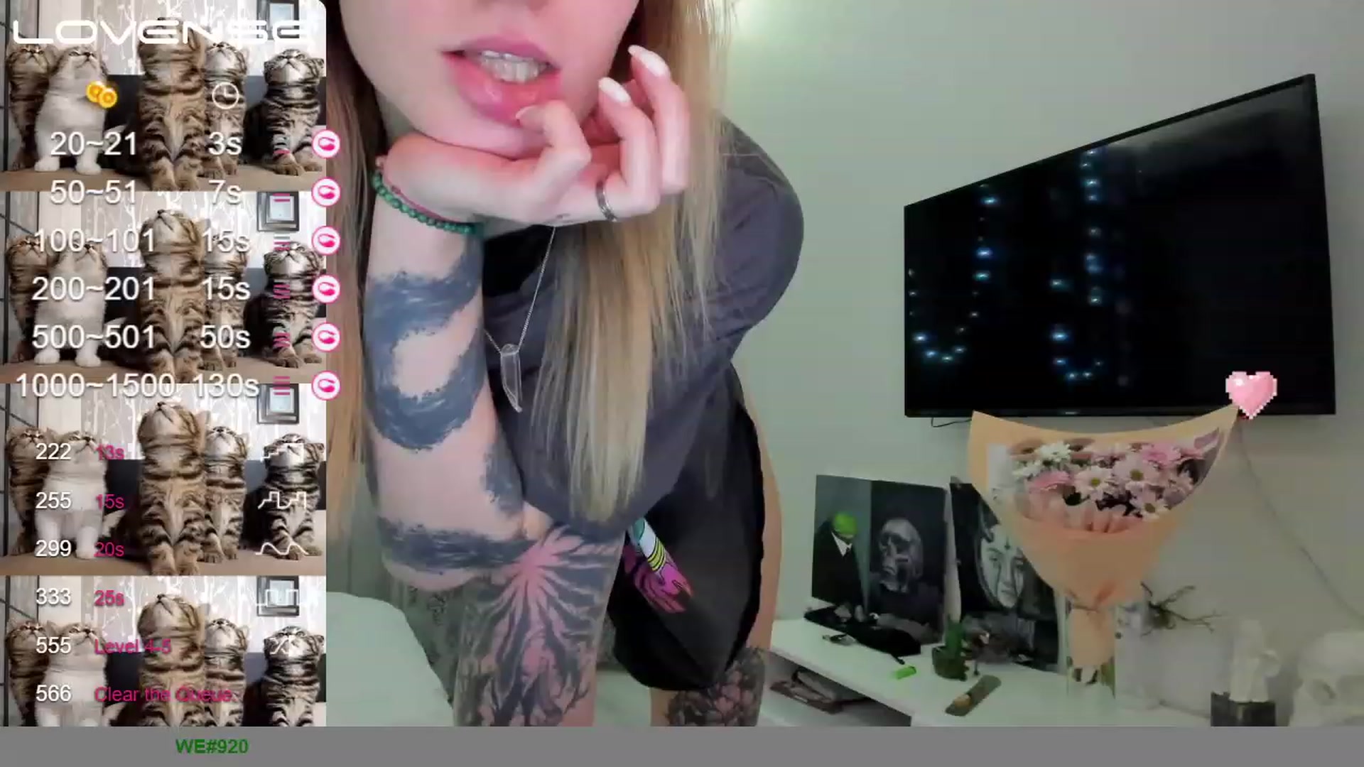 Gallery image thumbnail from Cutestdemon1's myfreecams stream on, 01/16/2023, 23:14 image 19 of 20